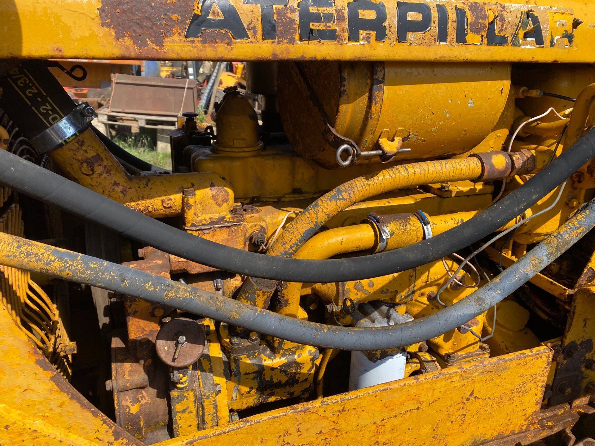 1974 CAT D4D dozer, bog master lgp tracks, good chains, engine has just been serviced *PLUS VAT* - Image 9 of 13