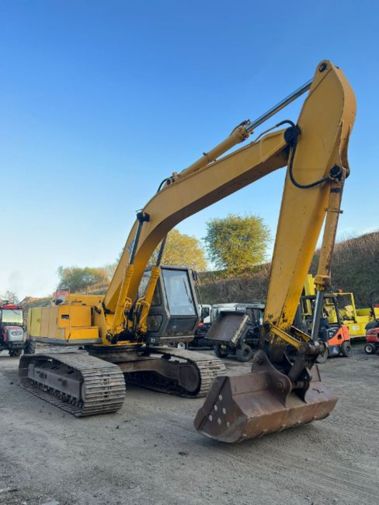 JCB JS200 tracked excavator 20 ton digger, Runs and works, Good tracks and sprockets *PLUS VAT* - Image 2 of 7