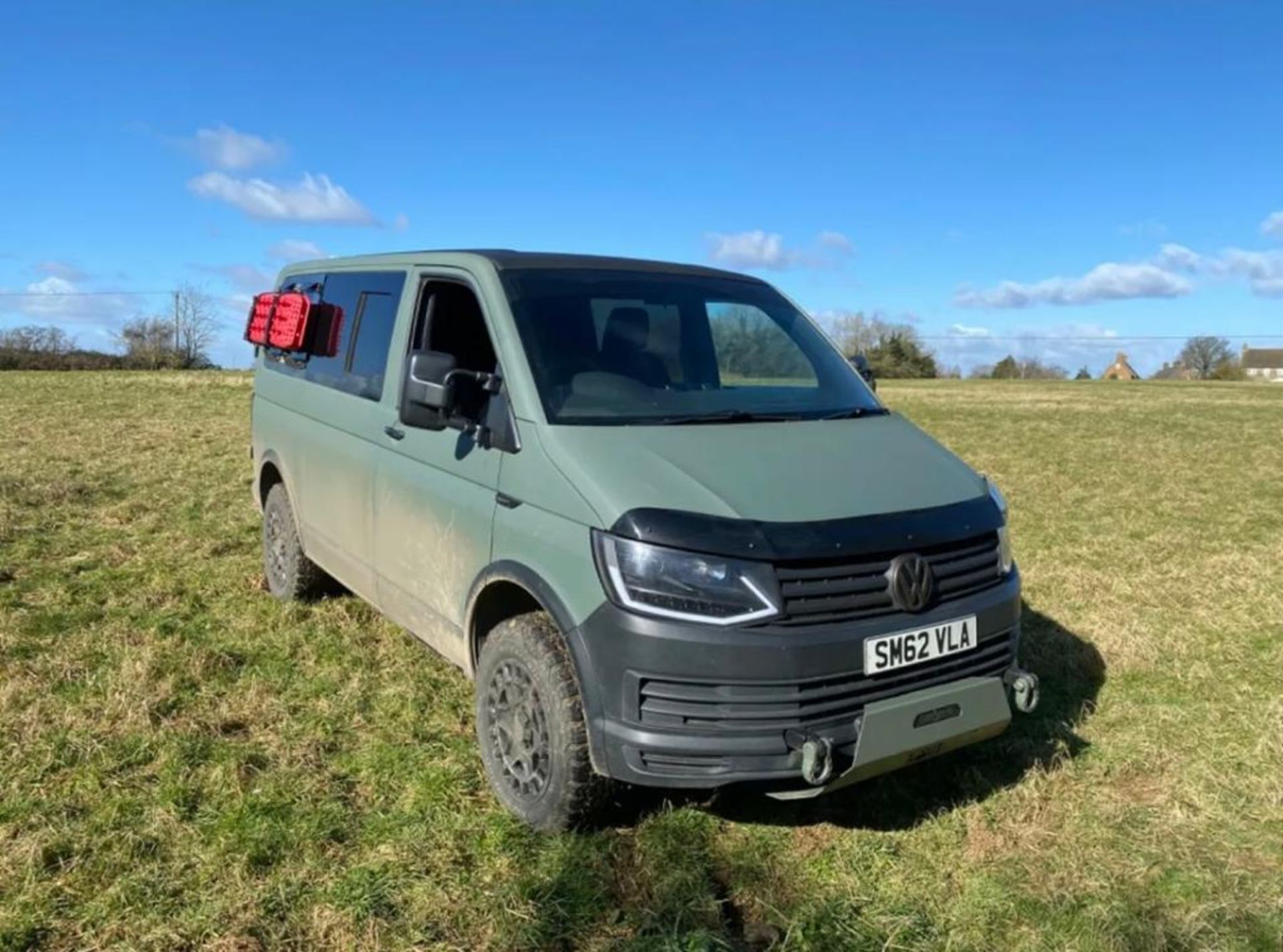 2013/62 VOLKSWAGEN TRANSPORTER T30 140TDI SW 4X4 WHITE PANEL VAN, FULL ENGINE REBUILD *NO VAT* - Image 2 of 12