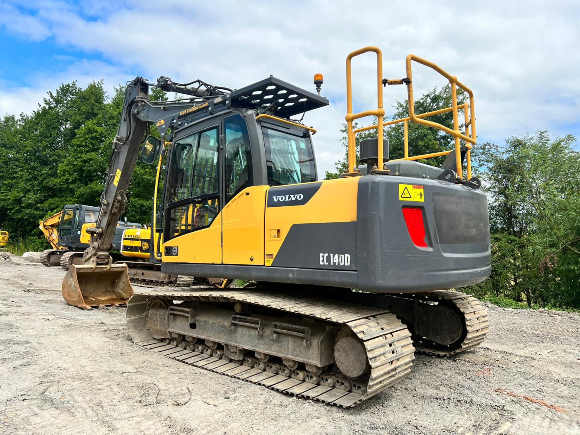 2013 Volvo EC140D 14 Tonne Excavator *PLUS VAT* - Image 2 of 30