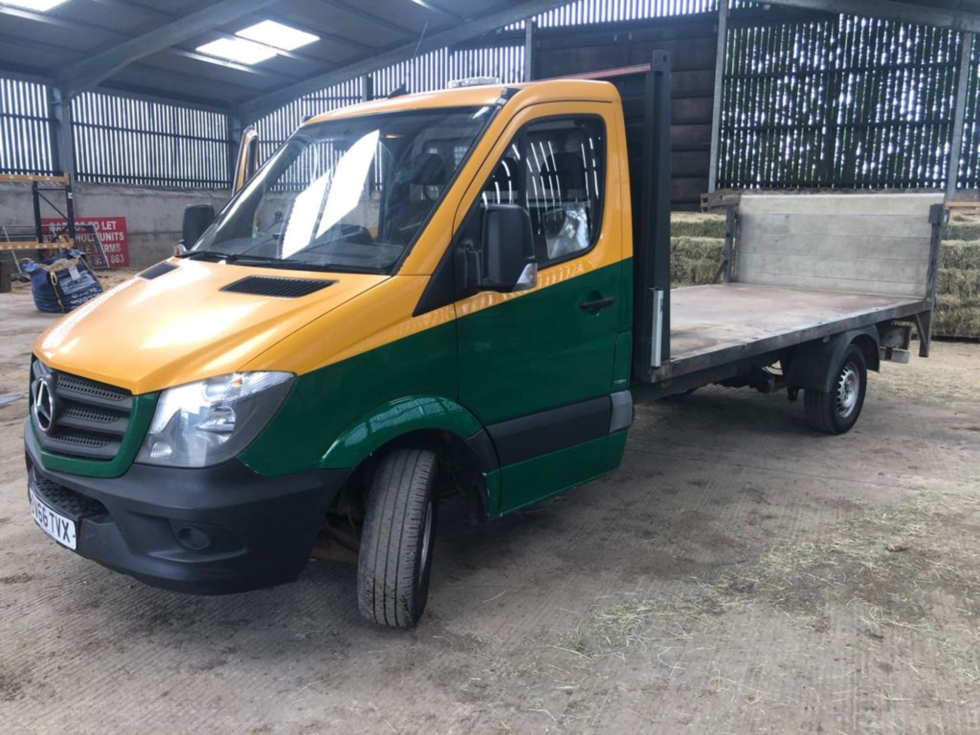 2016/66 MERCEDES SPRINTER 314 CDI BLUETEC LWB FLATBED WITH TAILIFT, 190K MILES, EURO 6 *PLUS VAT* - Image 3 of 11