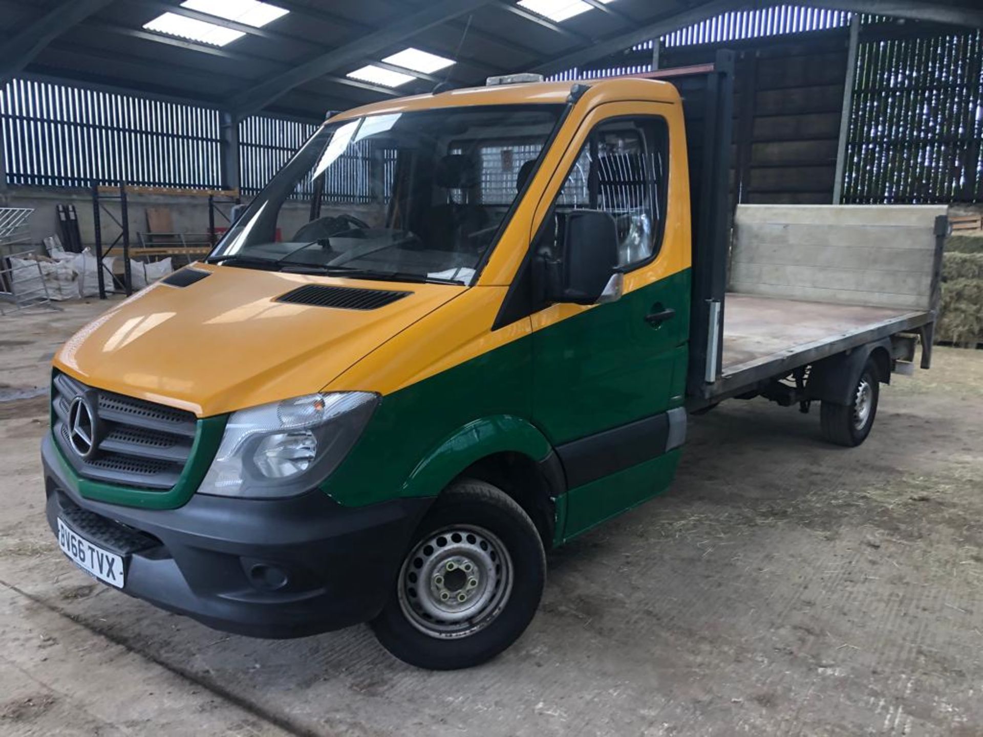 2016/66 MERCEDES SPRINTER 314 CDI BLUETEC LWB FLATBED WITH TAILIFT, 190K MILES, EURO 6 *PLUS VAT* - Image 2 of 11