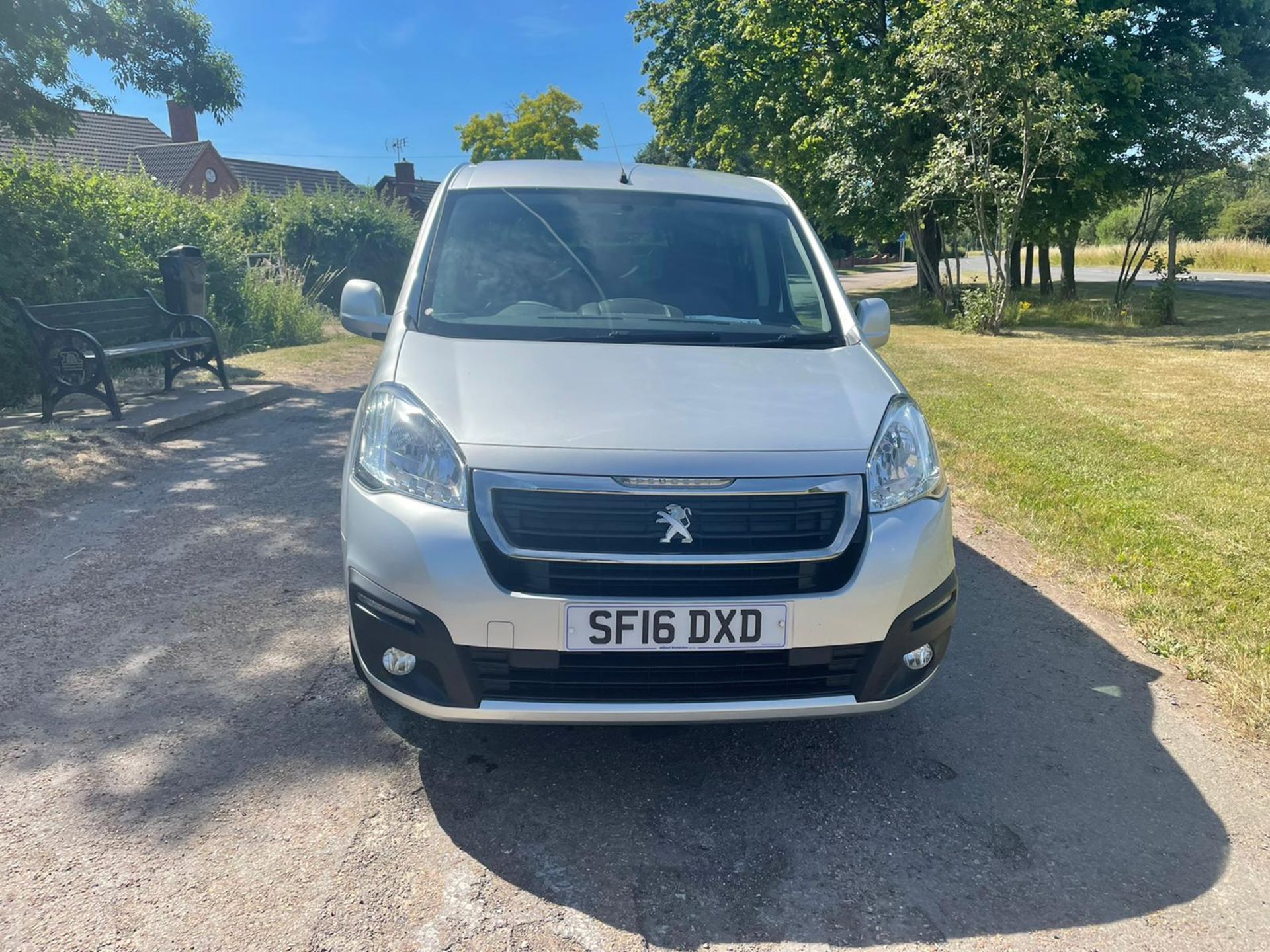 2016 PEUGEOT PARTNER TEPEE ACTIVE B-HDI S/S SILVER MPV *NO VAT* - Image 2 of 19