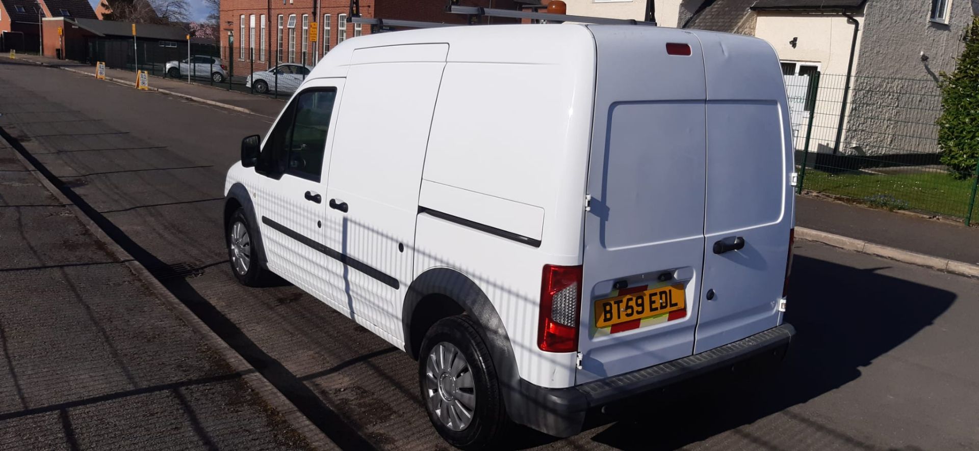 2010/59 FORD CONNECT HIGH TOP 90 T230 WHITE PANEL VAN, 166K MILES *NO VAT* - Image 4 of 15