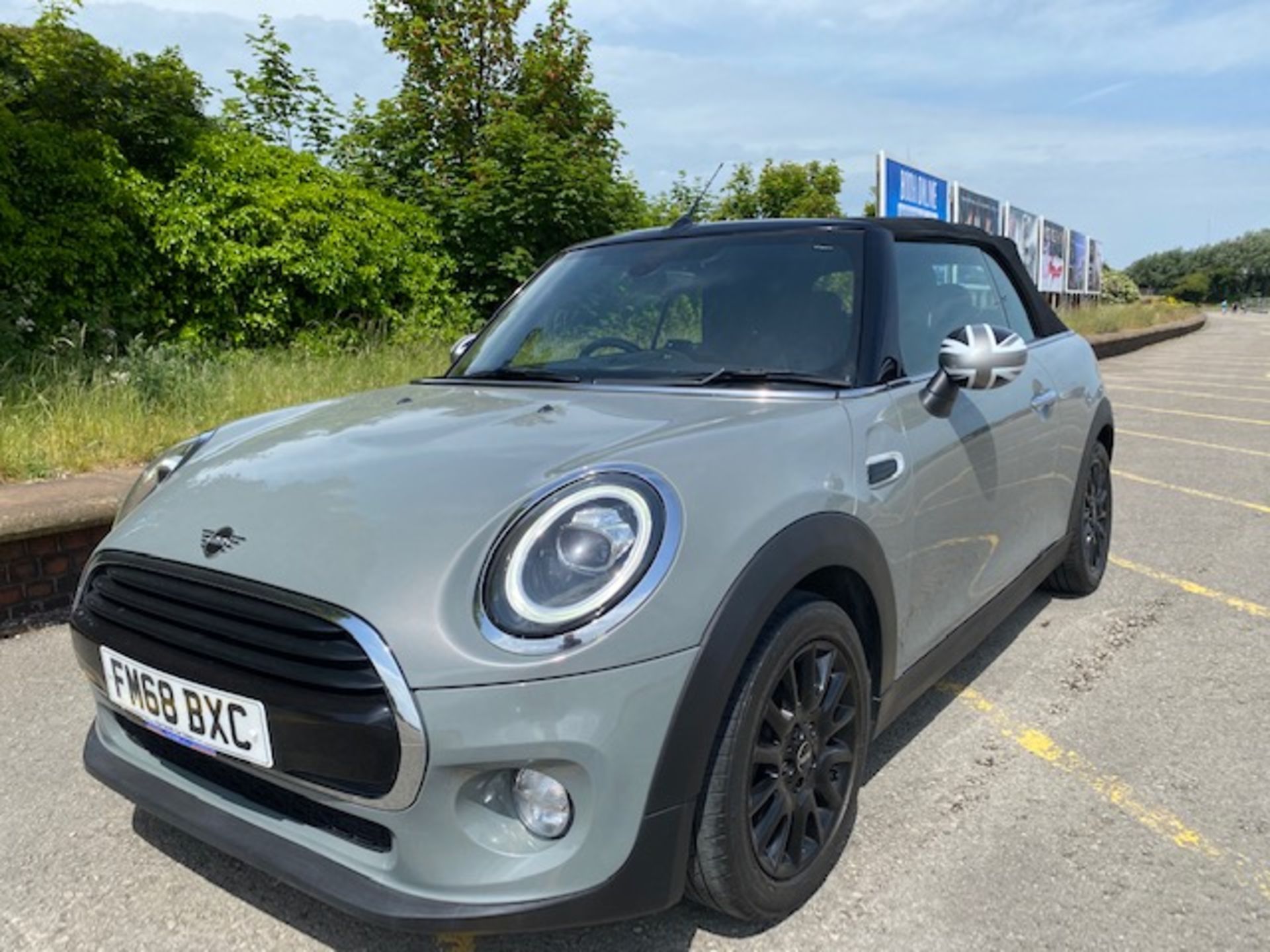 2019/68 MINI COOPER CLASSIC GREY CONVERTIBLE *PLUS VAT* - Image 3 of 18