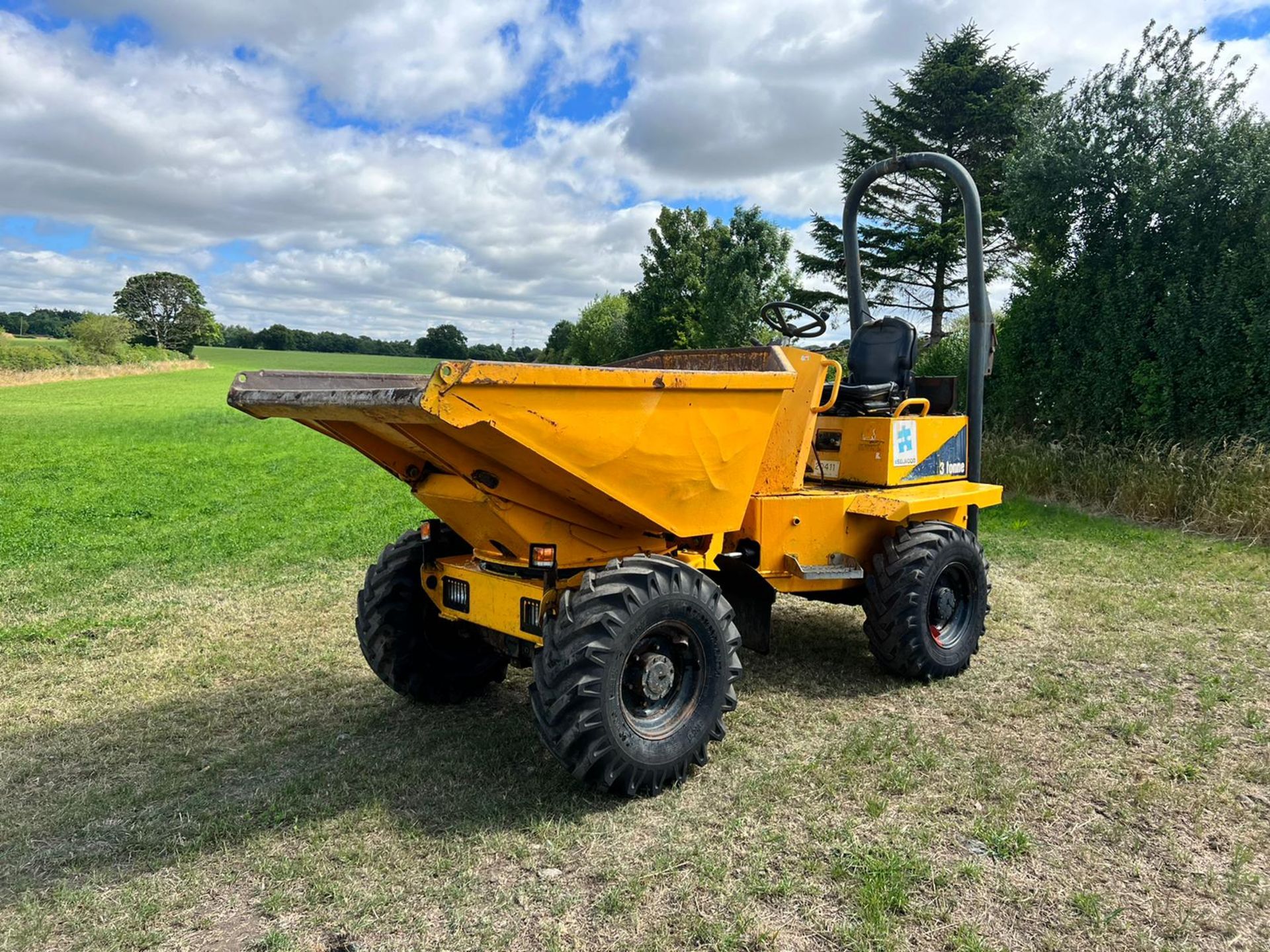 2010/59 Thwaites Mach 573 3 Tonne Swivel Skip 4WD Dumper *PLUS VAT*