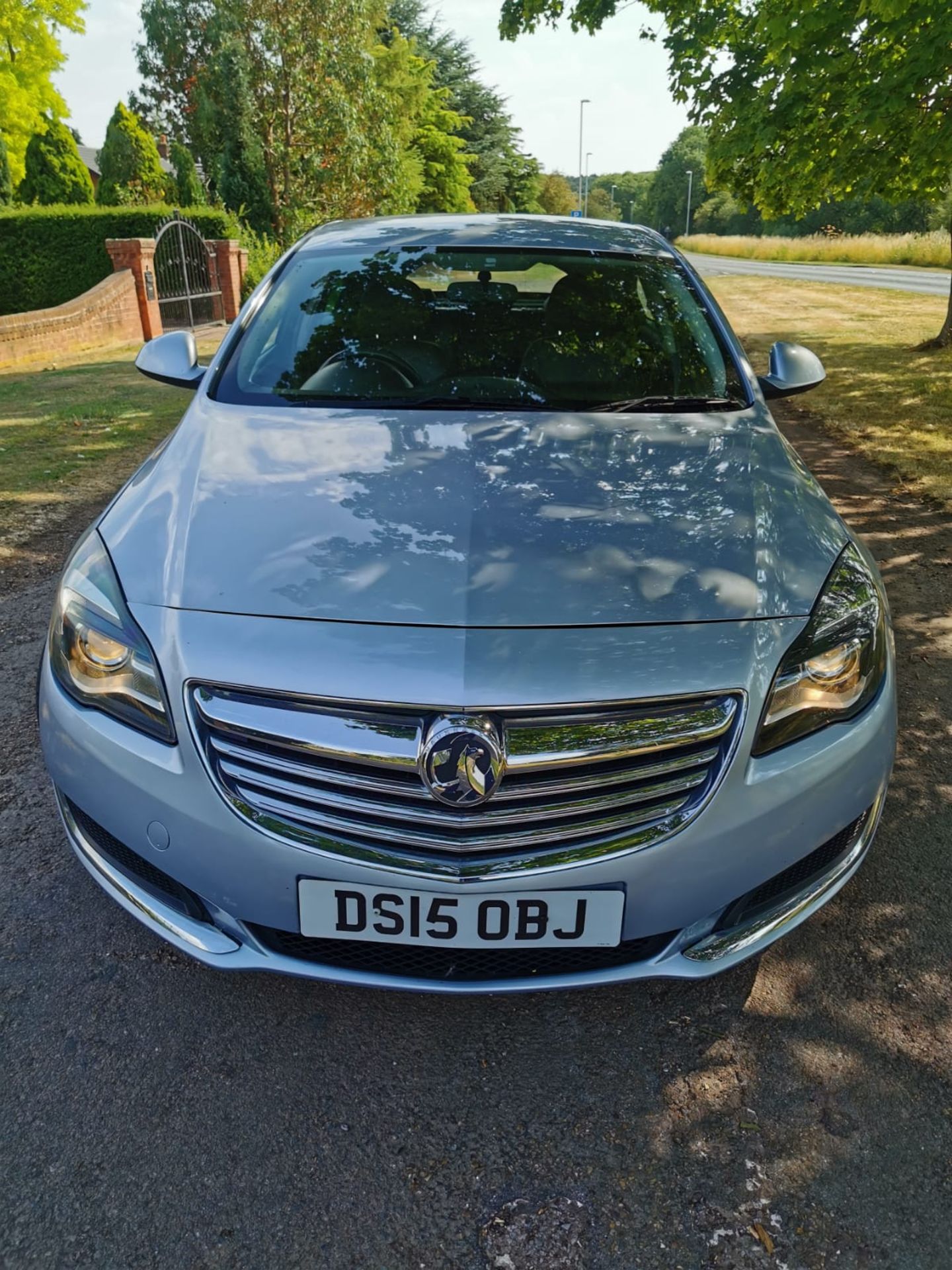 2015 VAUXHALL INSIGNIA DSIGN NAV CDTI ECO SS SILVER HATCHBACK *NO VAT* - Image 2 of 21