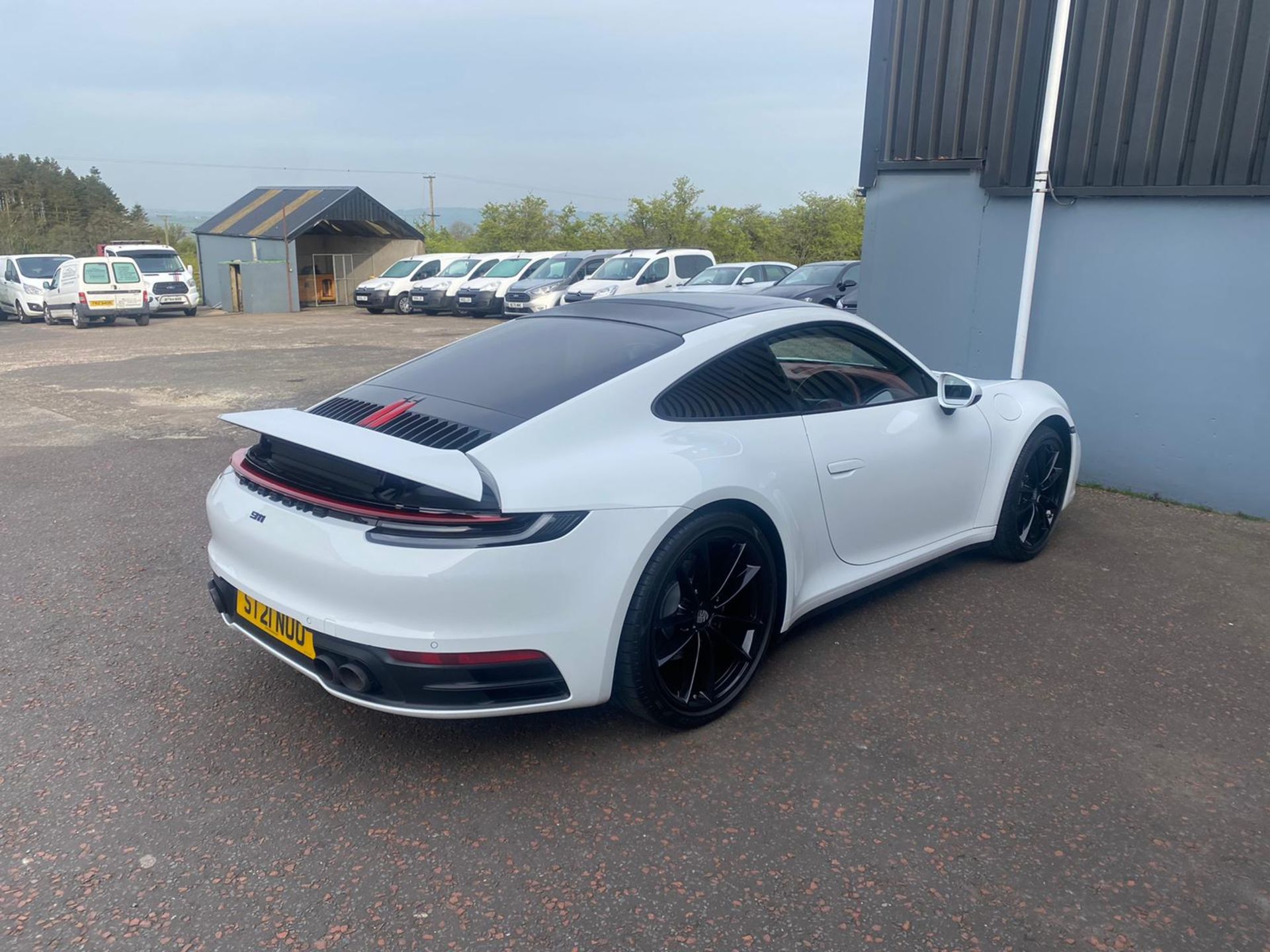 2021 PORSCHE 911 CARRERA AUTO WHITE COUPE, 10K MILES *PLUS VAT* - Image 7 of 12