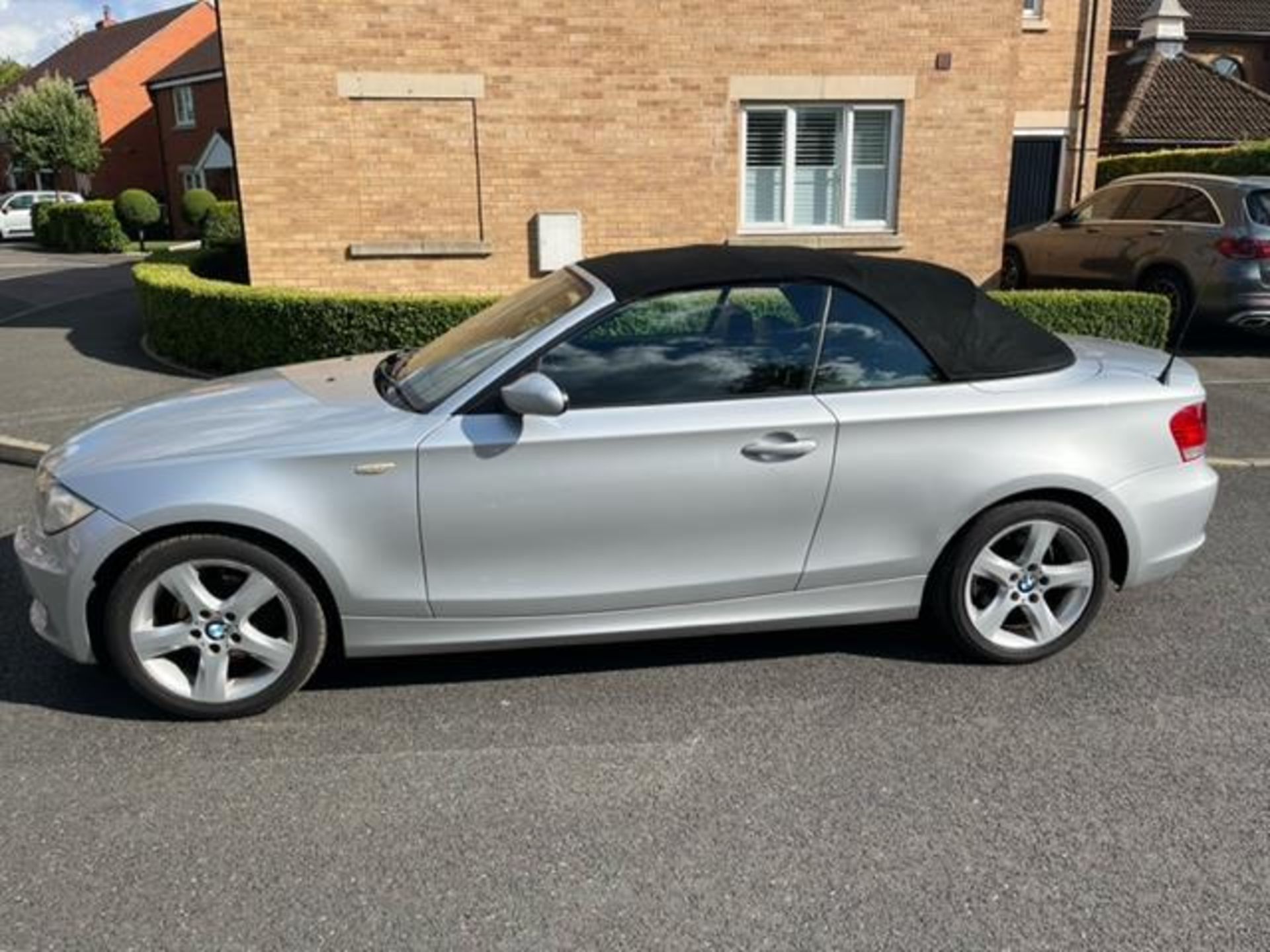 2008/58 BMW 118I SE SILVER CONVERTIBLE *NO VAT* - Image 9 of 15