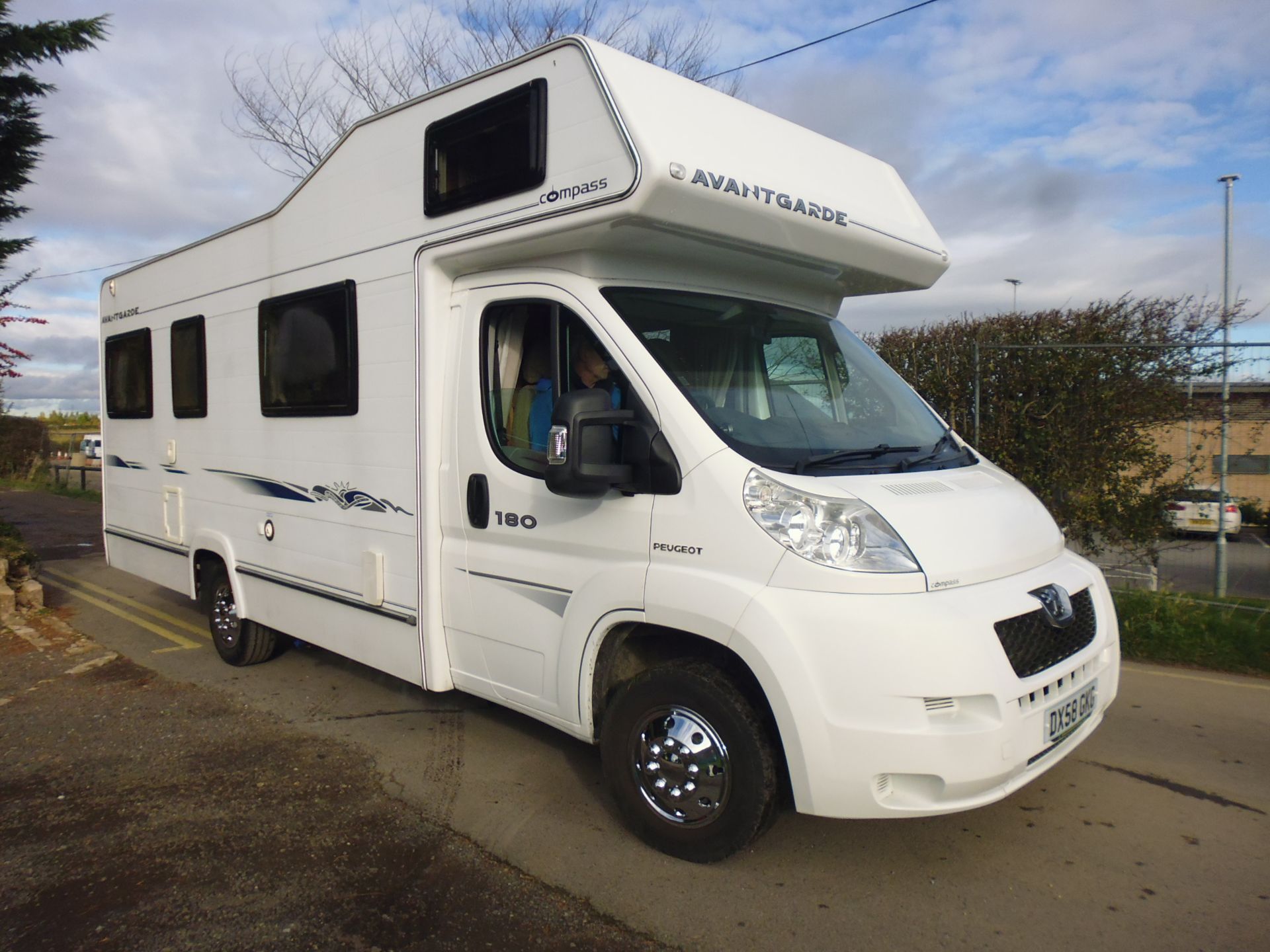 2008/58 PEUGEOT BOXER WHITE COMPASS AVANT-GARDE MOTORHOME 335 MWB *NO VAT*