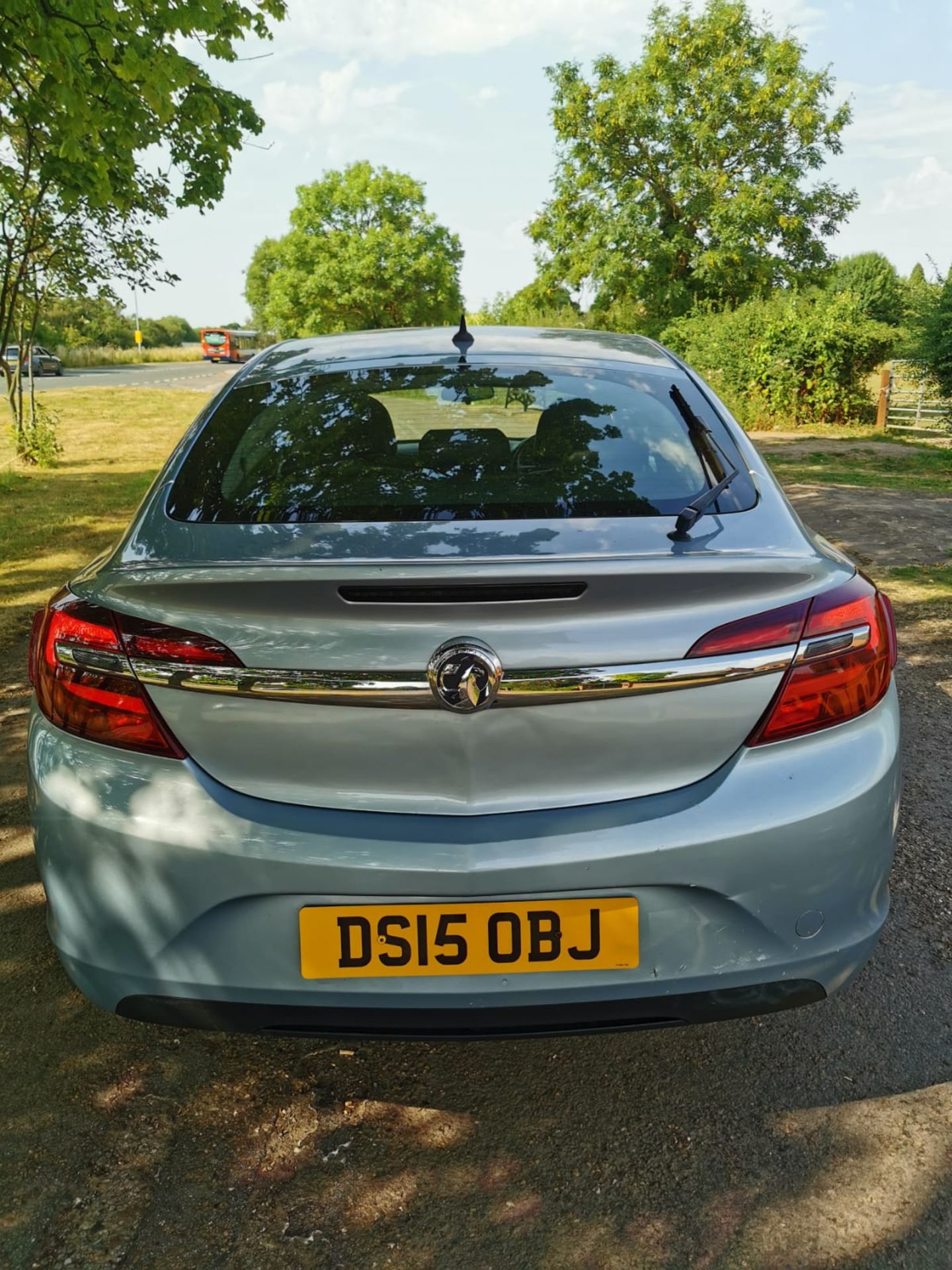 2015 VAUXHALL INSIGNIA DSIGN NAV CDTI ECO SS SILVER HATCHBACK *NO VAT* - Image 6 of 21