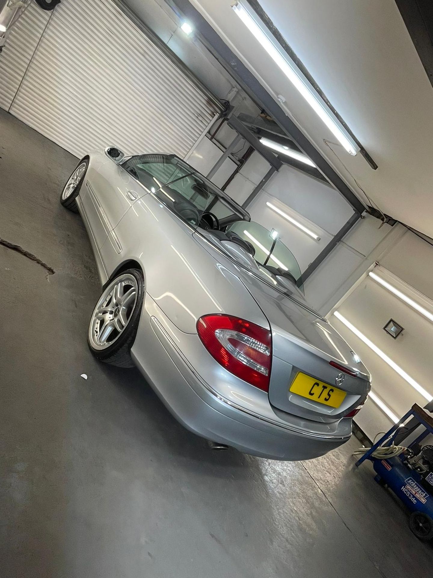 2003 MERCEDES CLK 240 ELEGANCE AUTO SILVER CONVERTIBLE, INCLUDES "V800 CLK" PRIVATE REG! *NO VAT* - Image 4 of 13