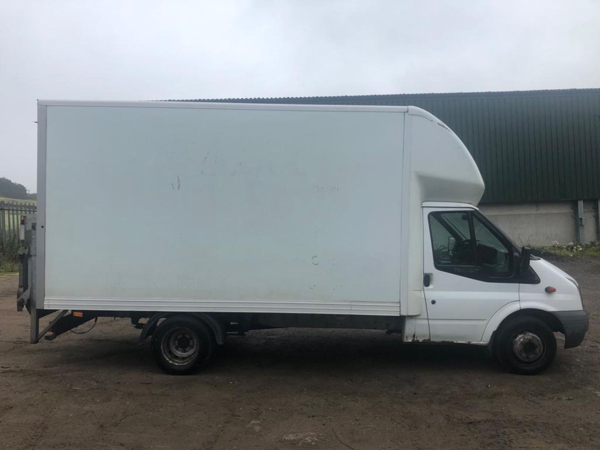 2011/60 FORD TRANSIT 115 T350L RWD WHITE LUTON *PLUS VAT* - Image 5 of 12