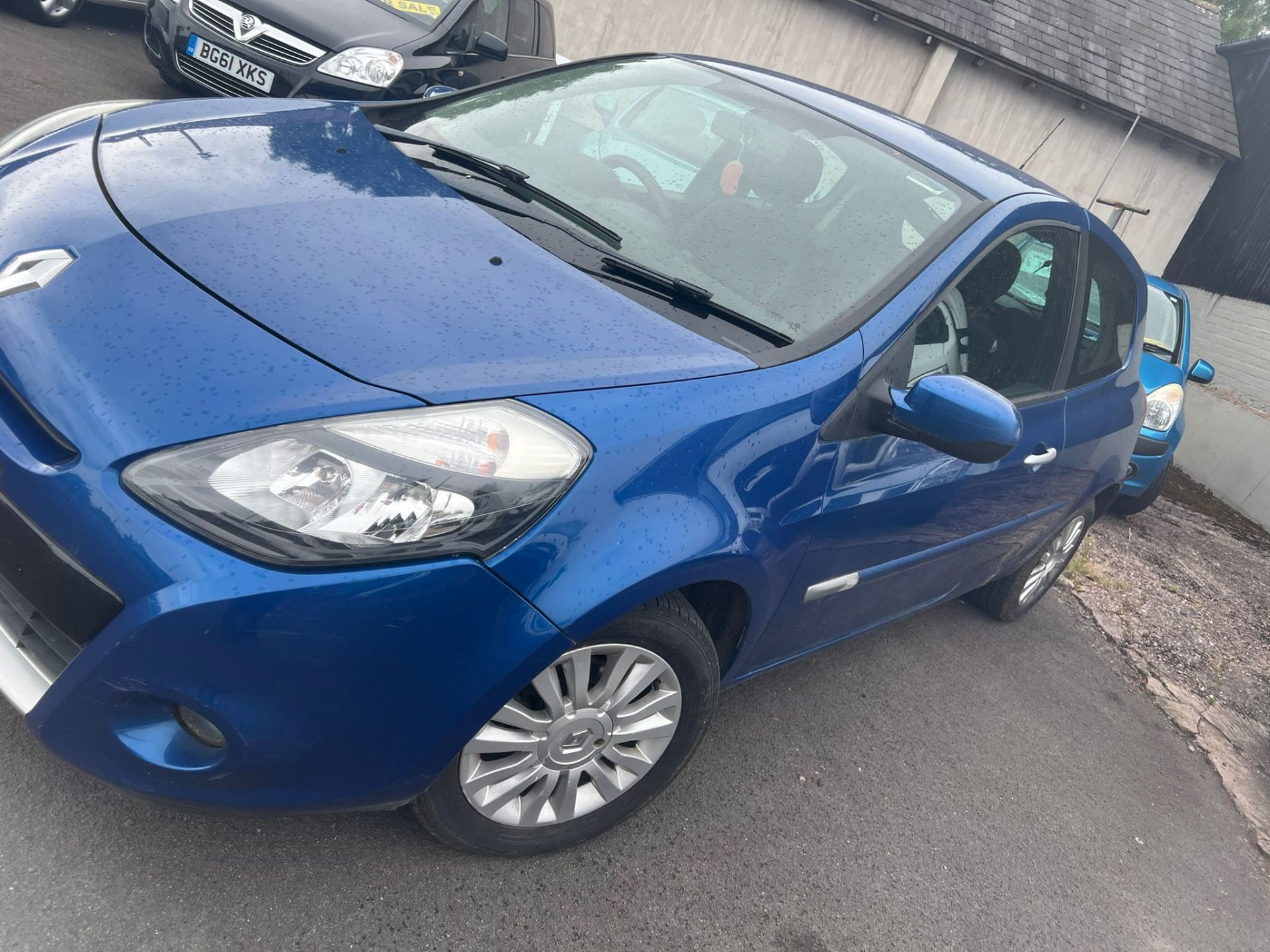 2012/61 RENAULT CLIO I-MUSIC BLUE HATCHBACK *NO VAT* - Image 3 of 8