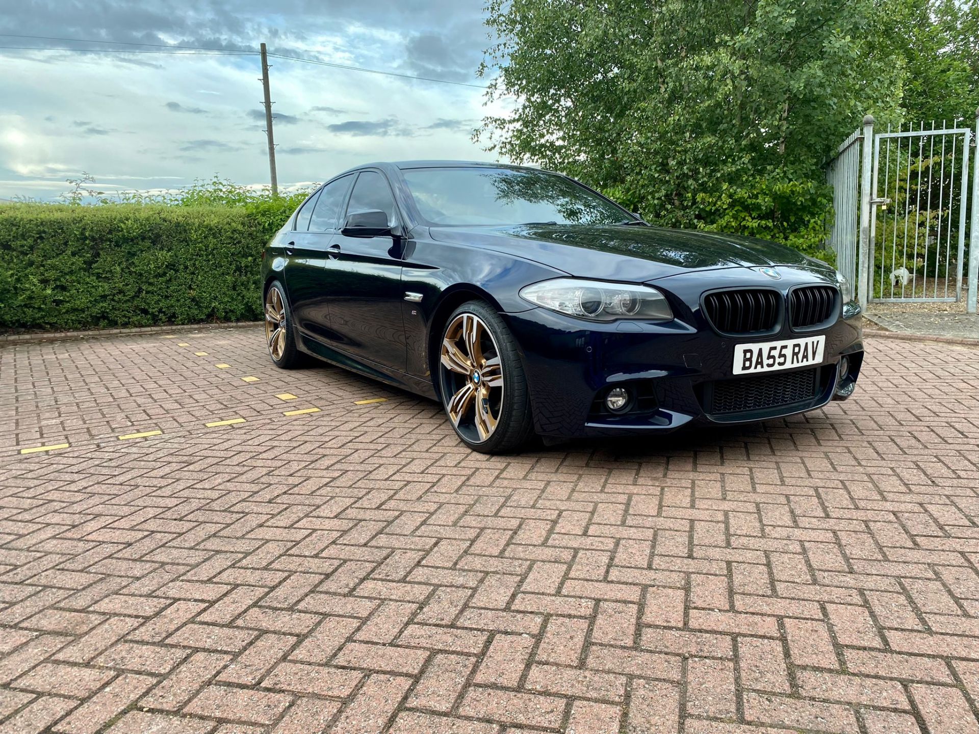 2010 BMW 530D M SPORT AUTO BLACK SALOON *NO VAT*