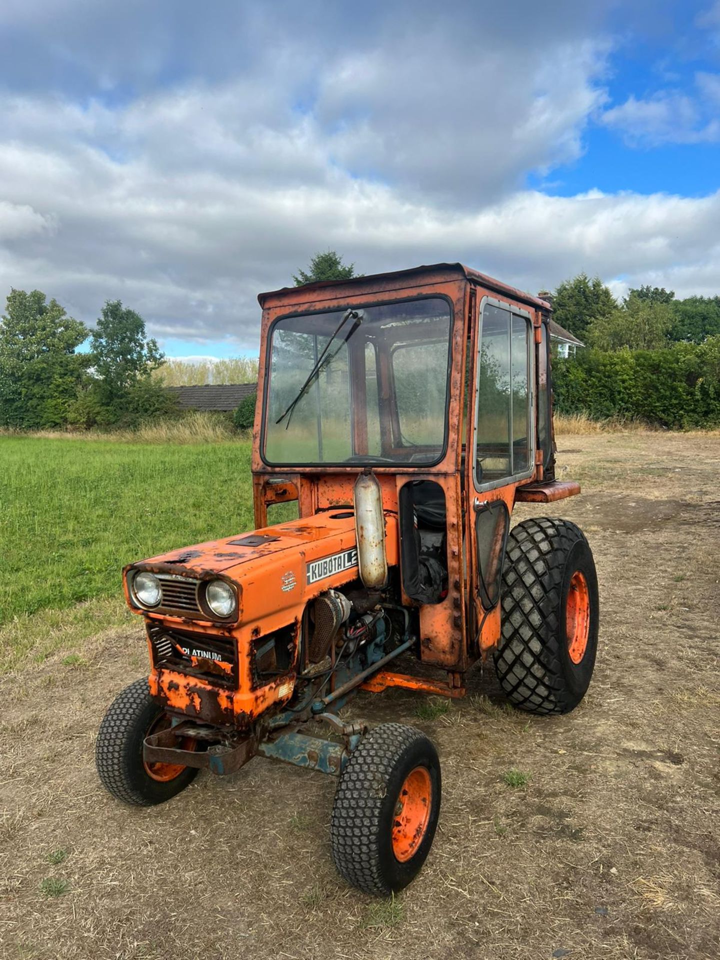 KUBOTA L245 COMPACT TRACTOR *PLUS VAT*