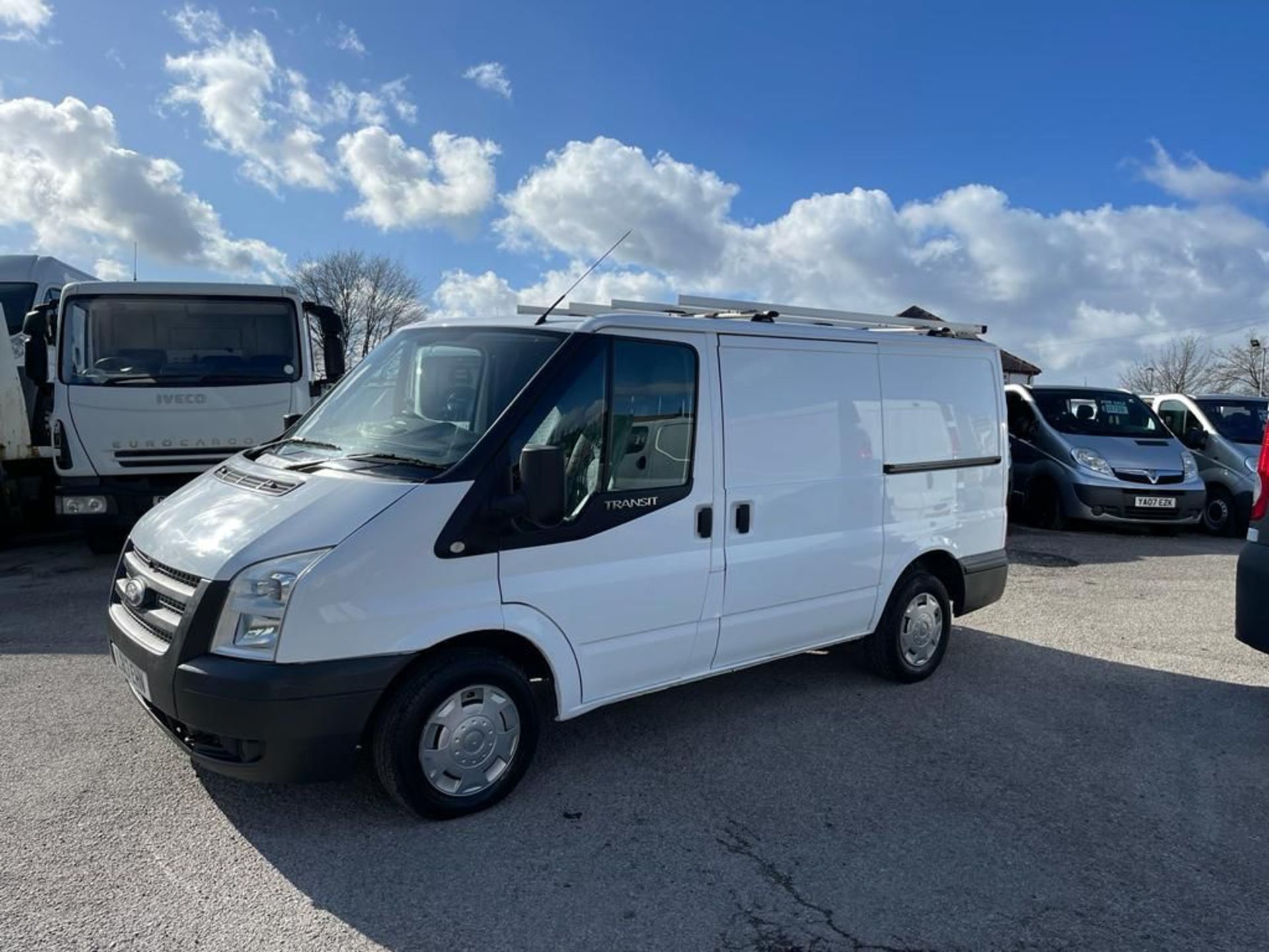 2013 FORD TRANSIT 100 T300 FWD WHITE PANEL VAN, 96,493 MILES, 2.2 DIESEL *NO VAT* - Image 2 of 14