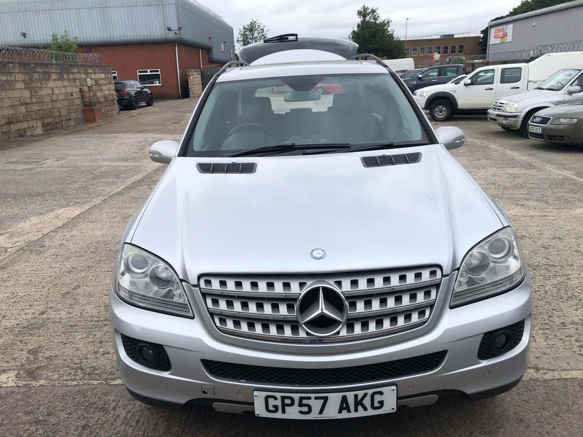 2007/57 MERCEDES ML 320 CDI SPORT A SILVER ESTATE *NO VAT* - Image 2 of 33