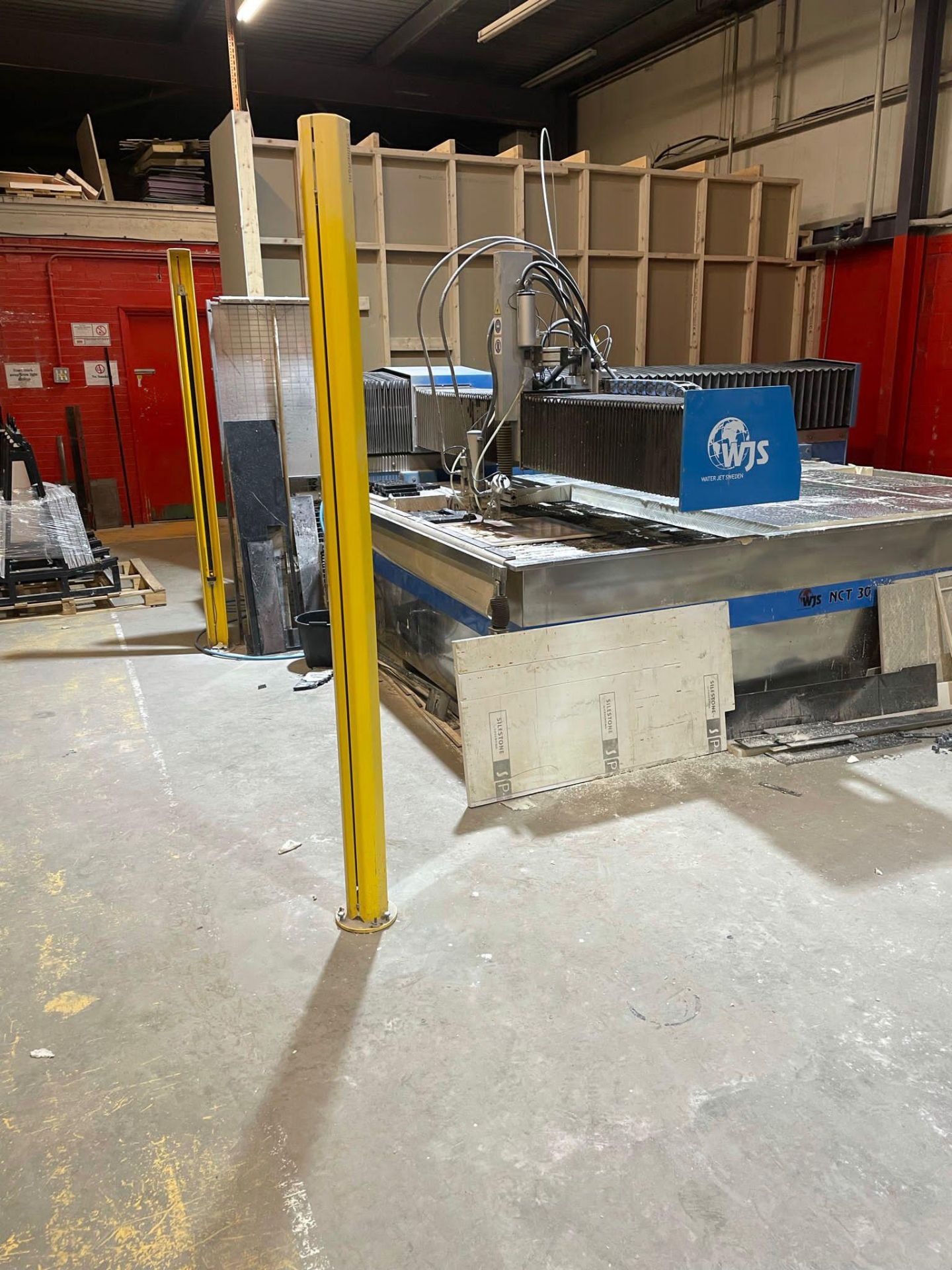 2019 Waterjet Sweden NCT30 waterjet cutting machine, comes with MARK compressor M5M.5D and KMT pump - Image 5 of 11