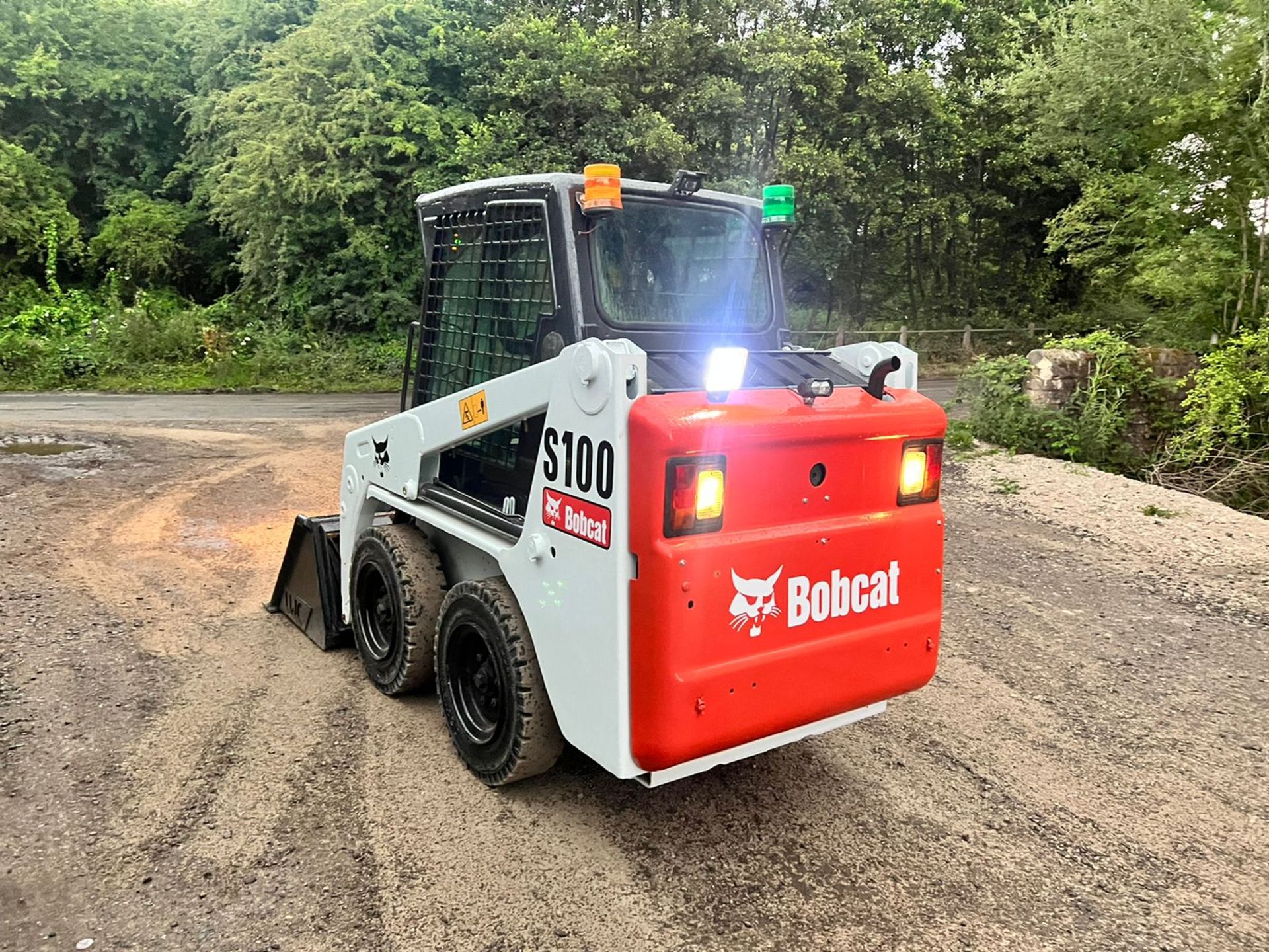 2018 Bobcat S100 Wheeled Skidsteer Loader With LWC Bucket *PLUS VAT* - Image 4 of 14