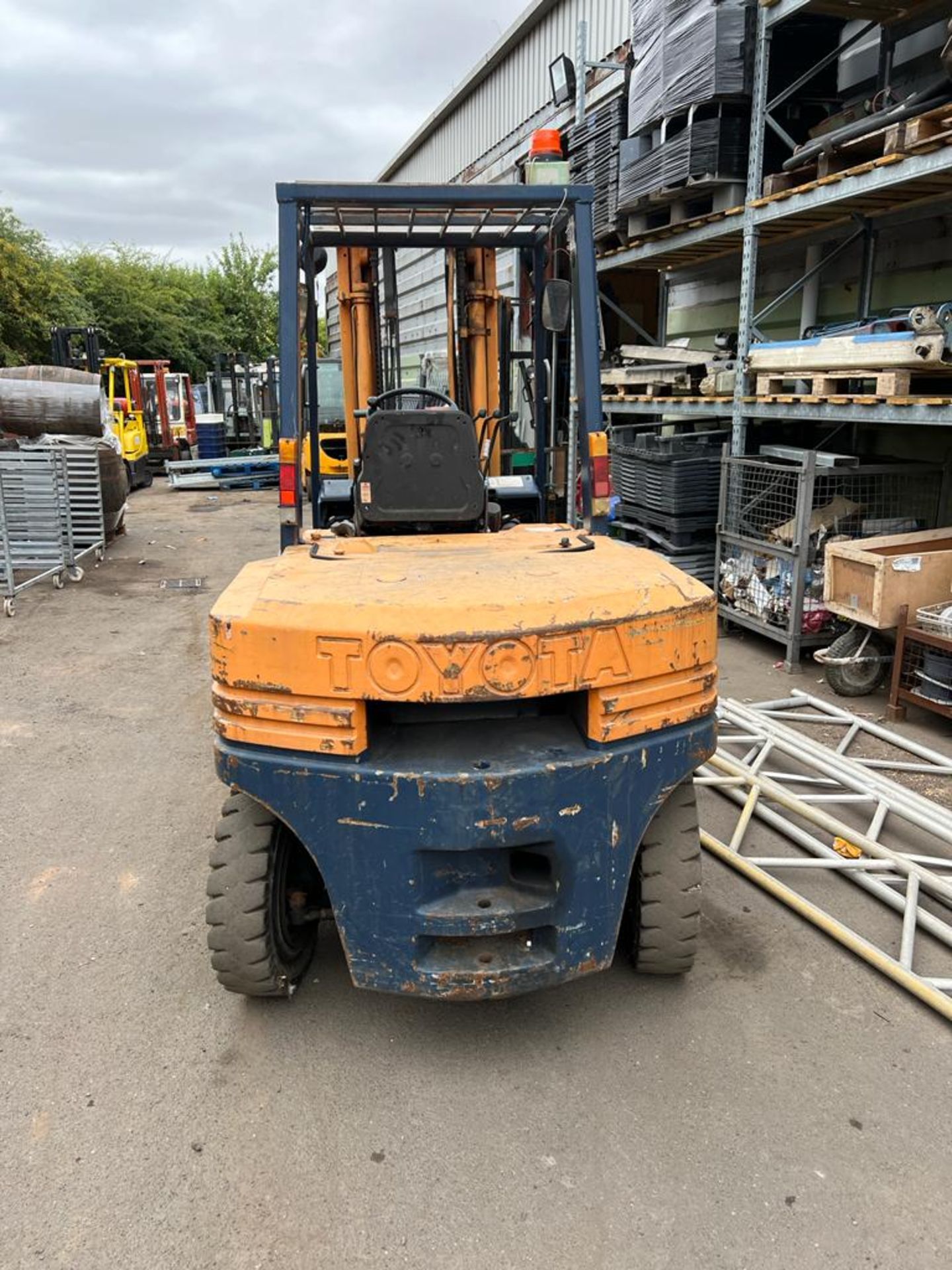 1992 Toyota 5 Ton Forklift POWERFUL 6 CYL DIESEL CONTAINER SPEC *PLUS VAT* - Image 4 of 11