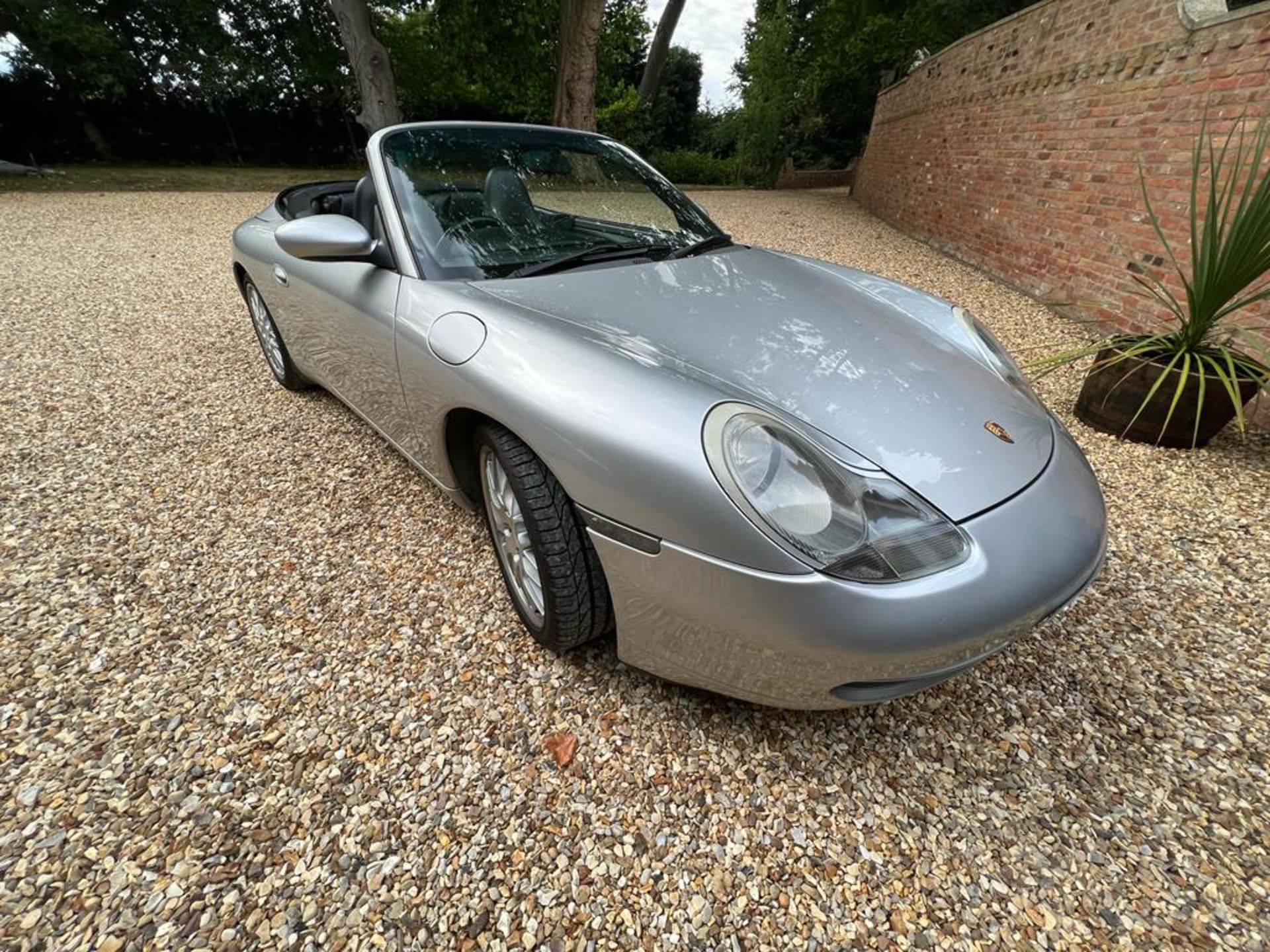 1999 PORSCHE 911 CARRERA 4 3.6 TIPTRONIC S SILVER CONVERTIBLE *NO VAT* - Image 3 of 28