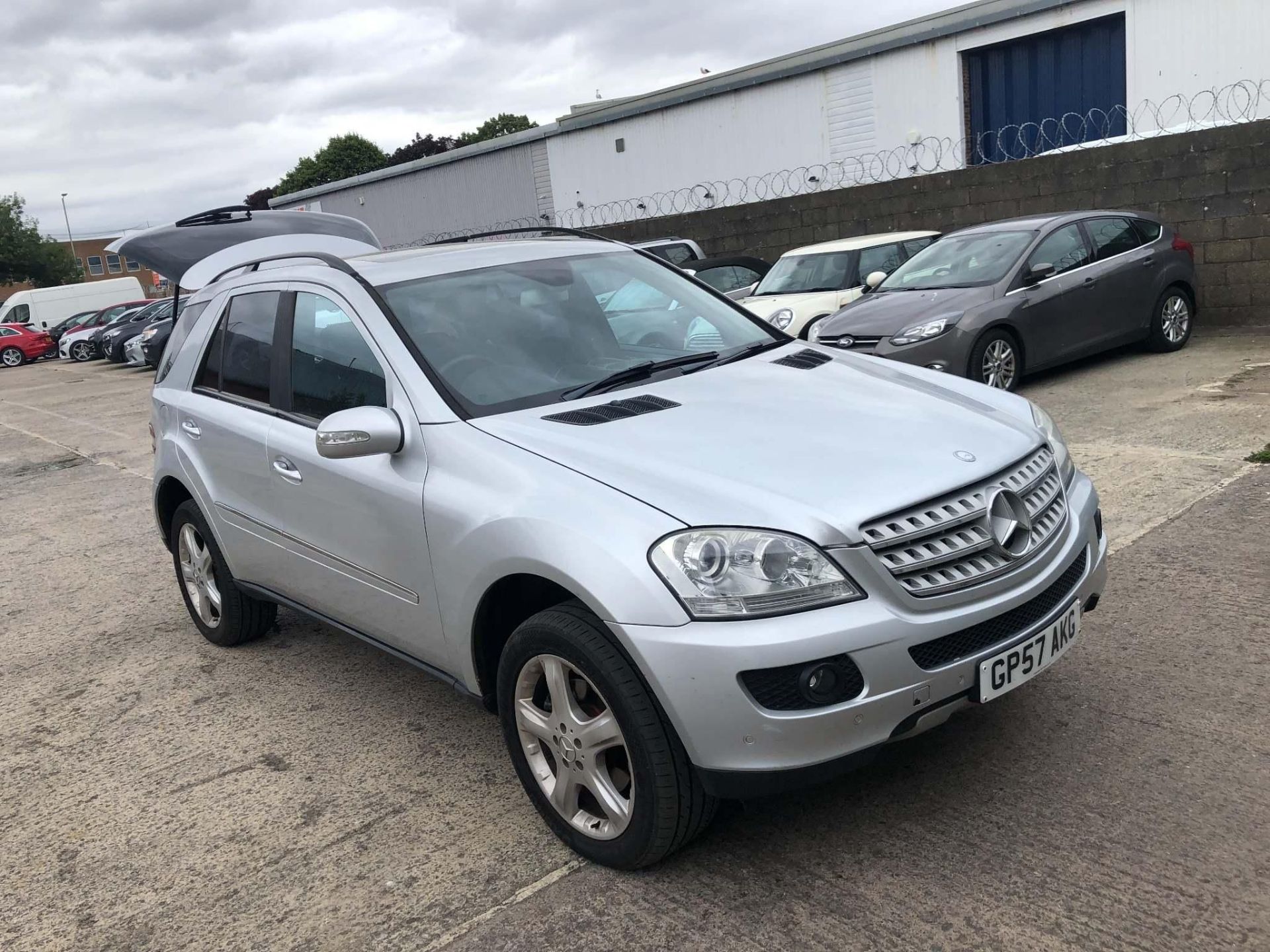 2007/57 MERCEDES ML 320 CDI SPORT A SILVER ESTATE *NO VAT*