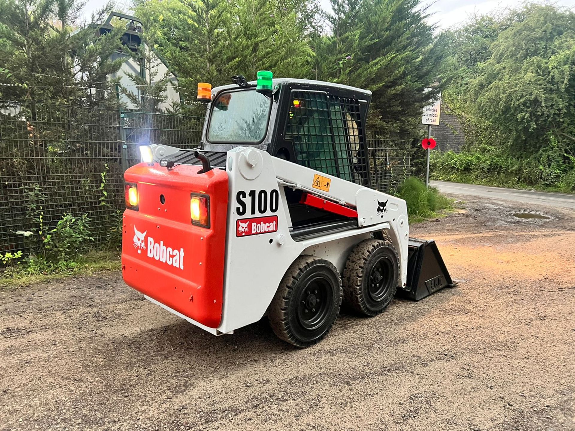 2018 Bobcat S100 Wheeled Skidsteer Loader With LWC Bucket *PLUS VAT* - Image 3 of 14