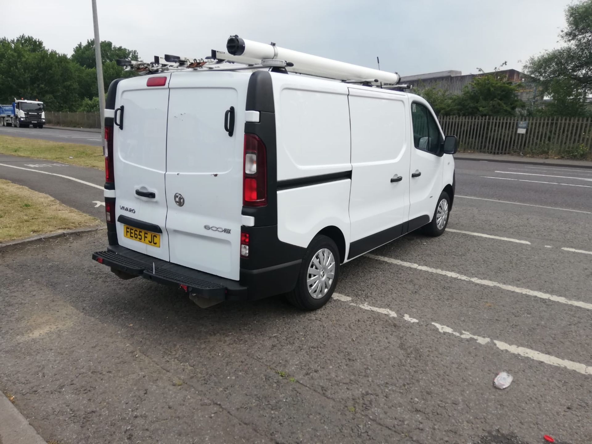 2015/65 VAUXHALL VIVARO 2900 CDTI ECOFLEX WHITE PANEL VAN *PLUS VAT* - Image 5 of 10