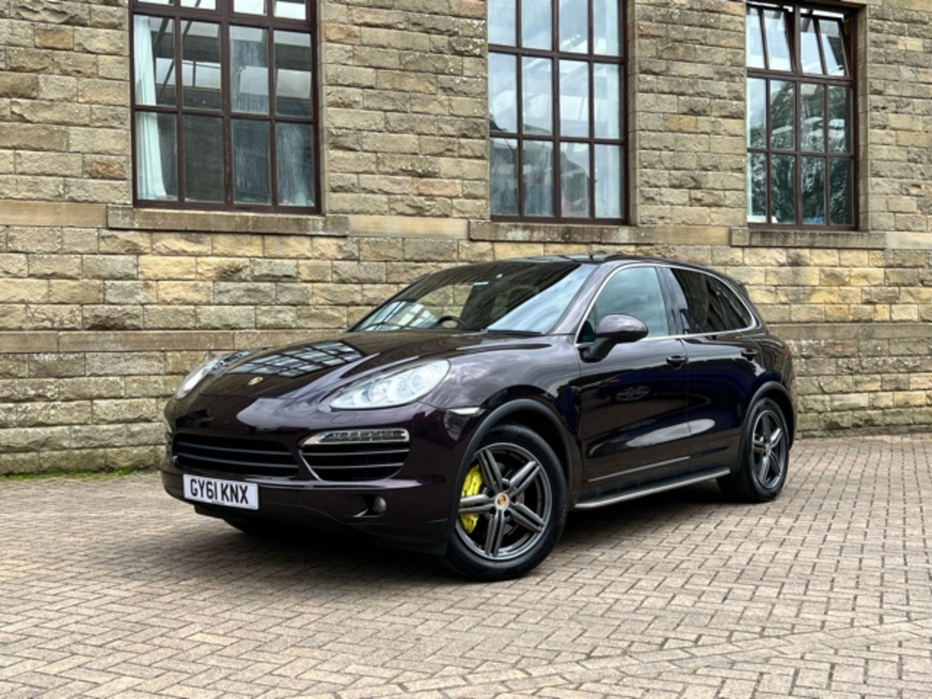 2011/61 PORCHE CAYENNE V6 D TIPTRONIC ESTATE WITH AMETHYST METALLIC SPECIAL ORDER PAINT *NO VAT*