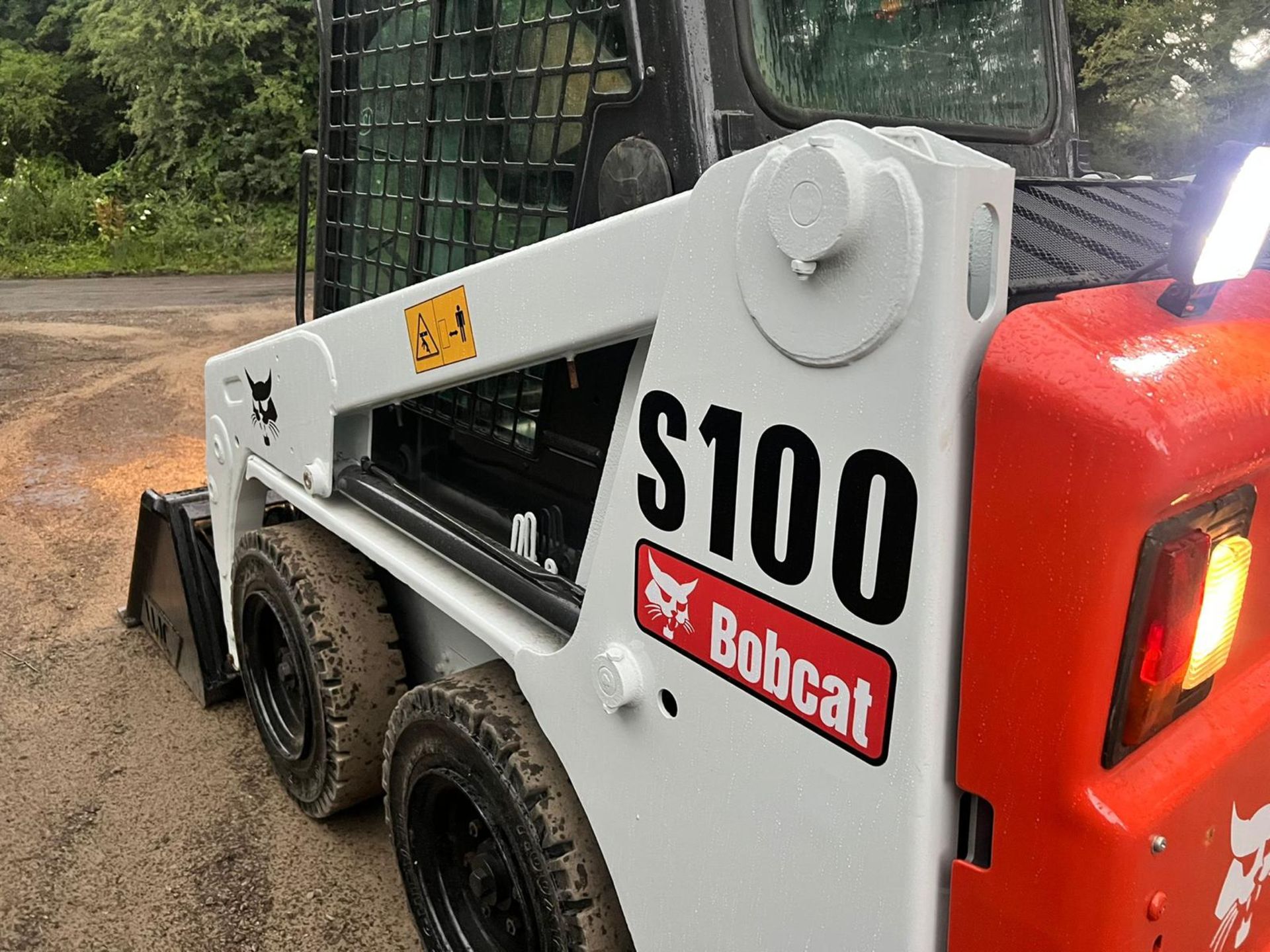 2018 Bobcat S100 Wheeled Skidsteer Loader With LWC Bucket *PLUS VAT* - Image 11 of 14