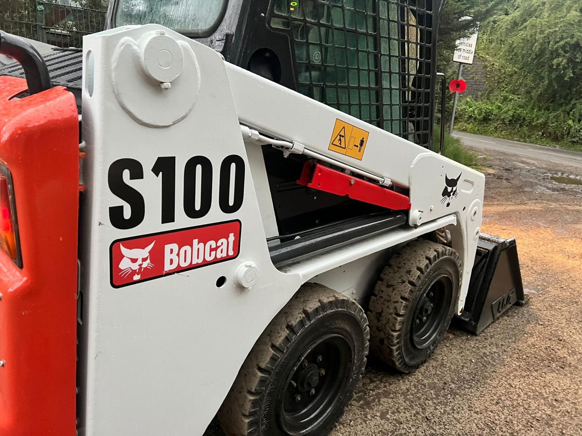 2018 Bobcat S100 Wheeled Skidsteer Loader With LWC Bucket *PLUS VAT* - Image 12 of 14