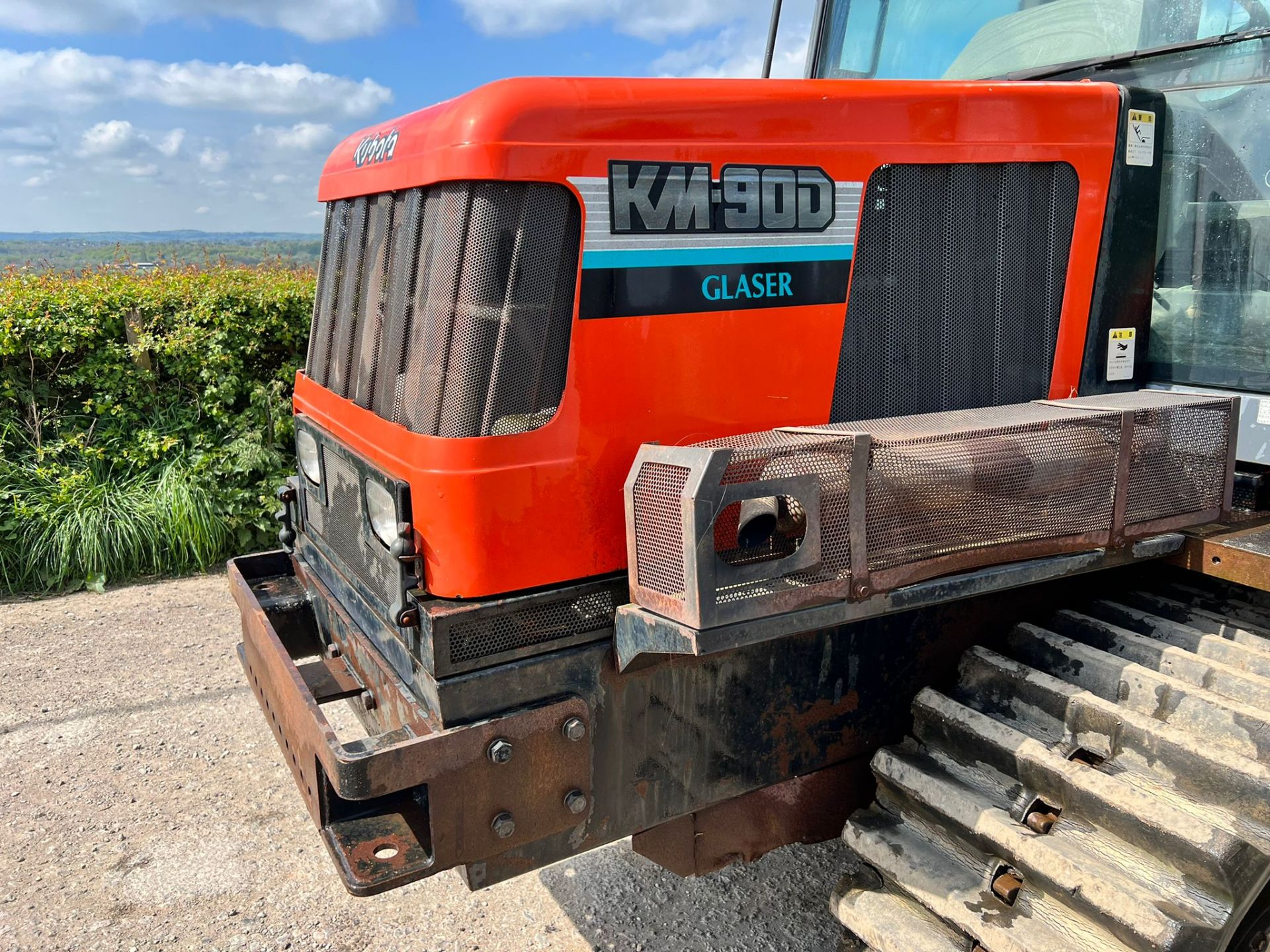 Kubota KM-90D Tracked Tractor, Runs And Drives, Showing A Low 1494 Hours! *PLUS VAT* - Image 6 of 20