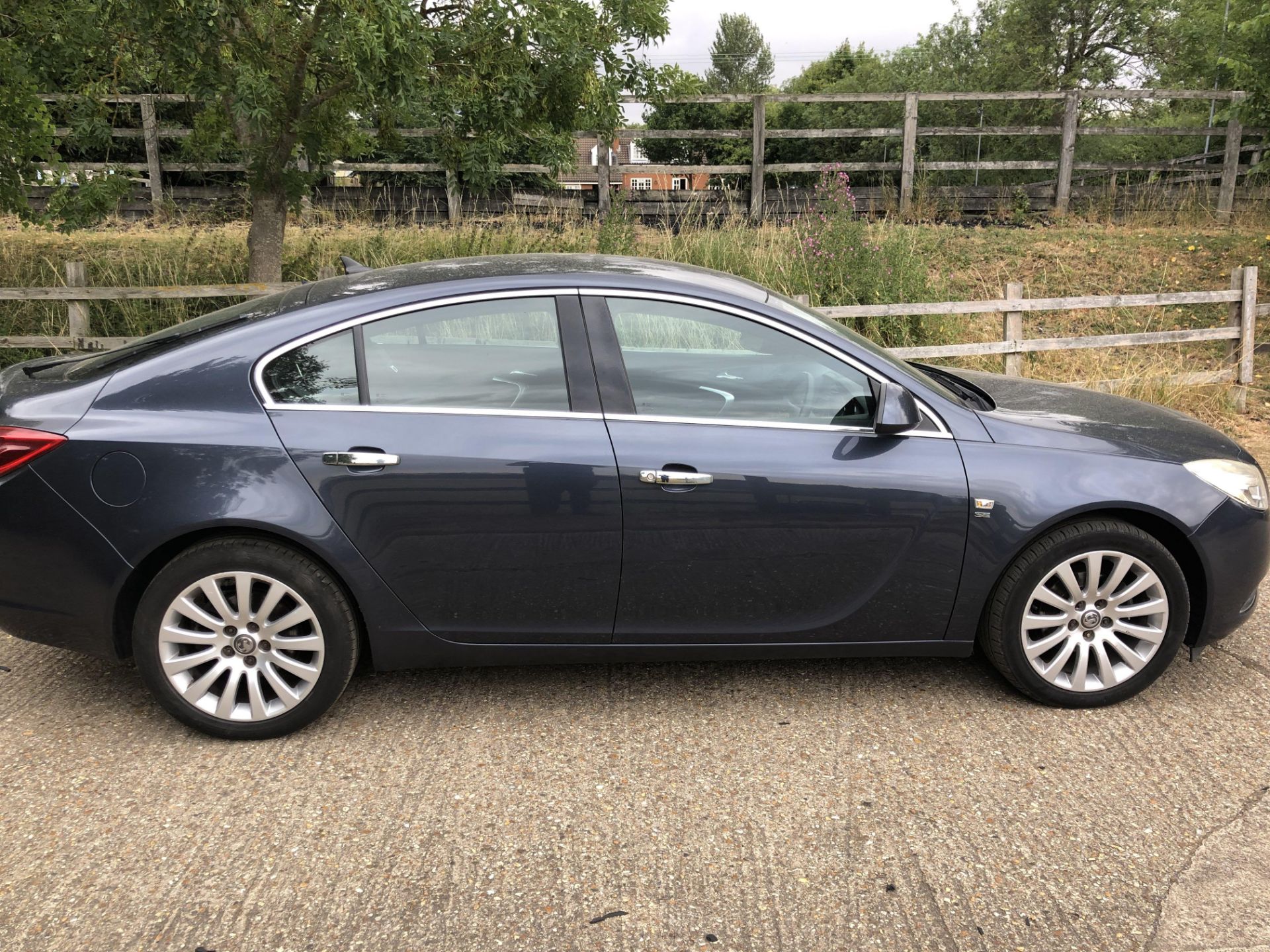 2009/58 VAUXHALL INSIGNIA SE NAV 160 CDTI BLACK HATCHBACK *PLUS VAT* - Image 7 of 15