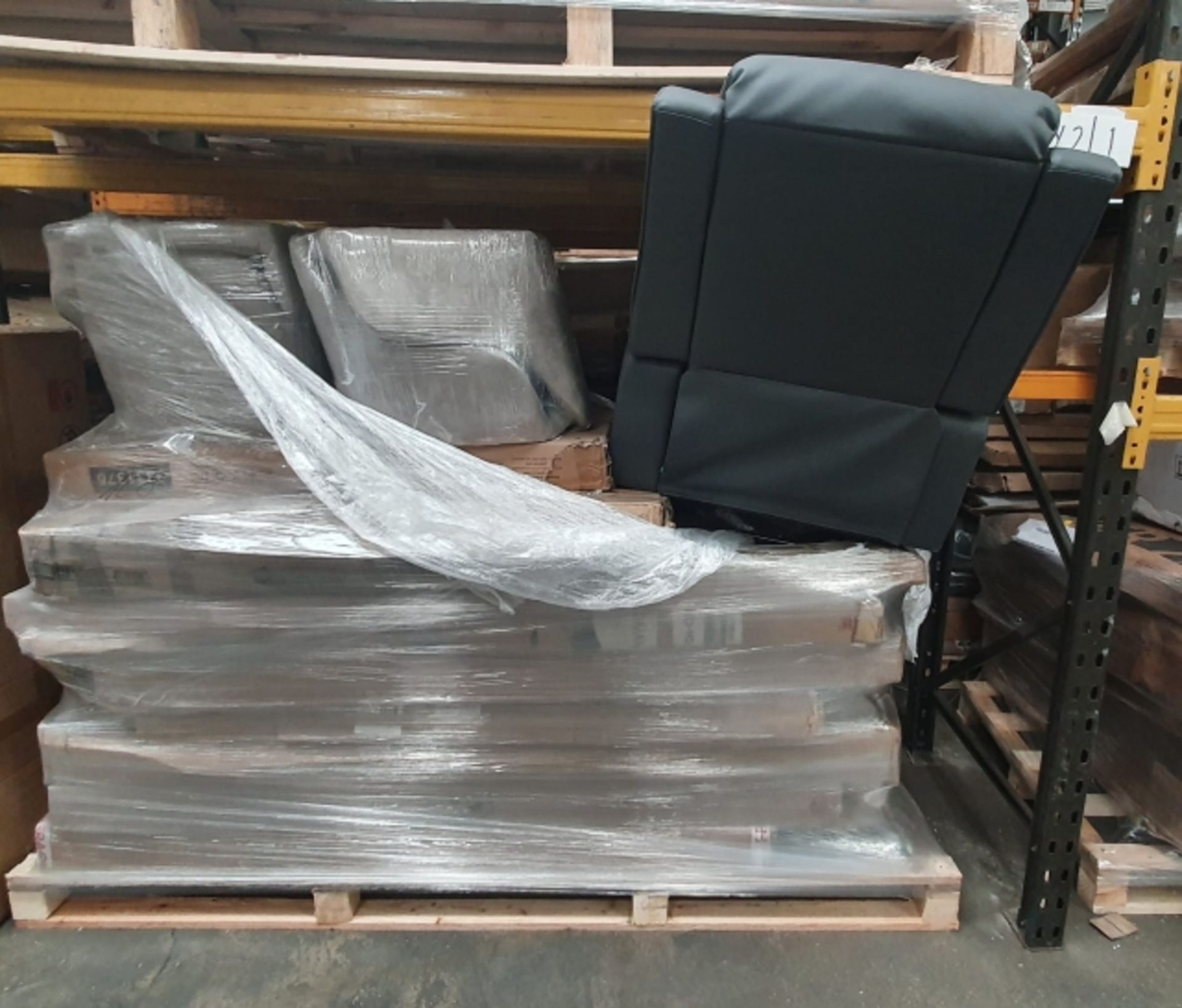 1 PALLET OF UNMAINFESTED MIX BULK FURNITURE CUSTOMER RETURNS, NO RESERVE *NO VAT*