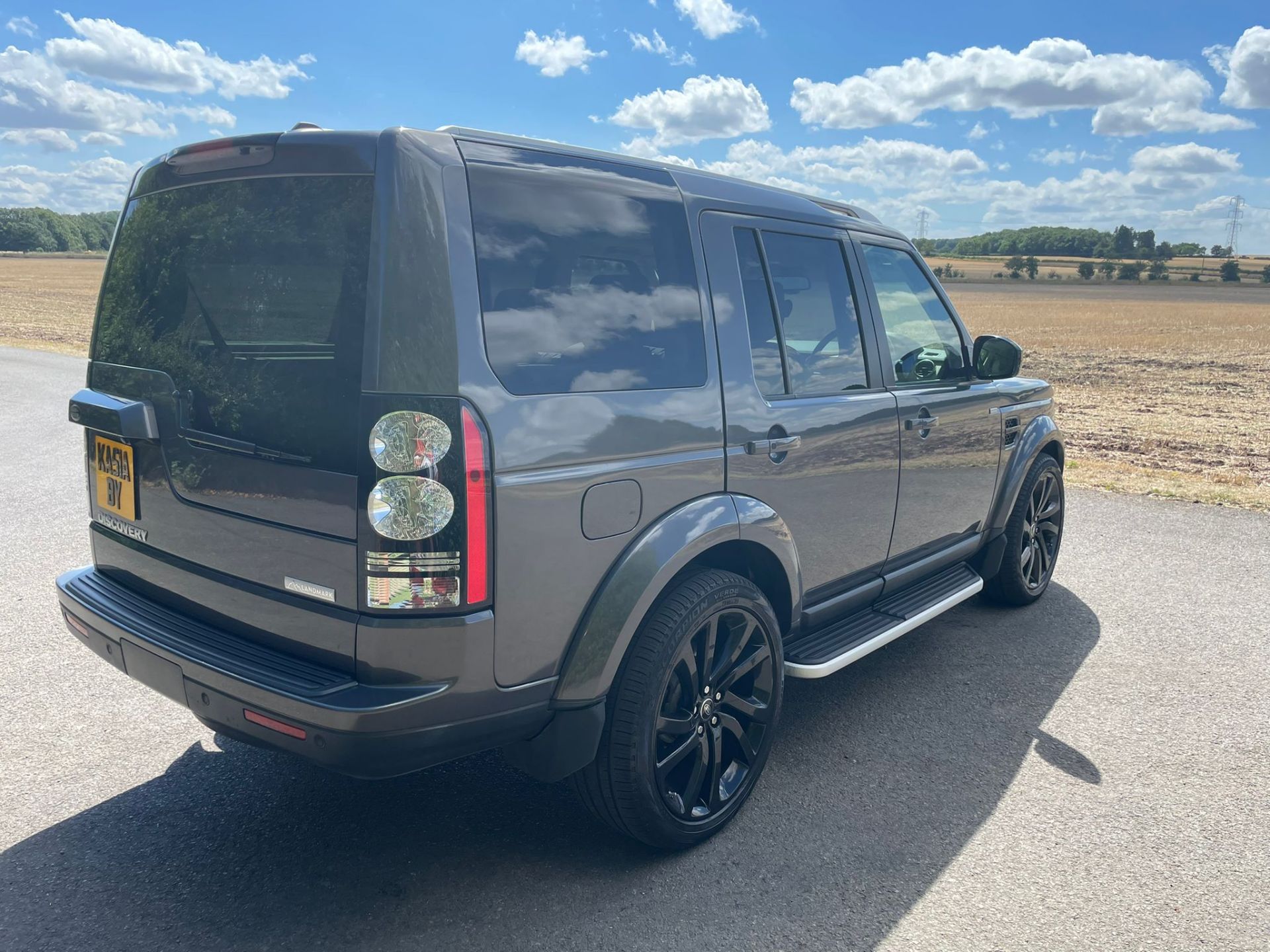 2016 LAND ROVER DISCOVERY LANDMARK SDV6 AUTO GREY ESTATE *NO VAT* - Image 8 of 15