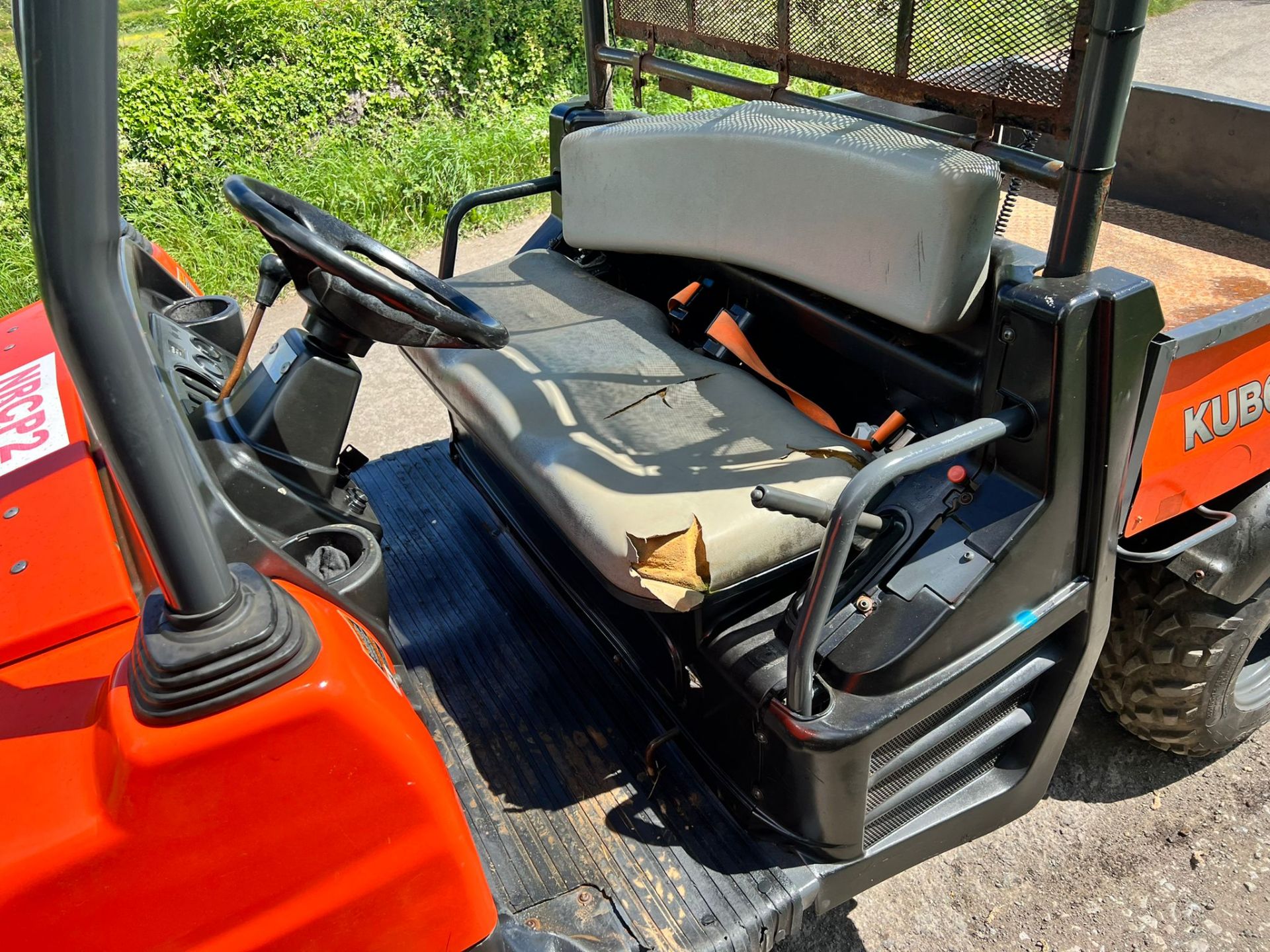 2010 KUBOTA RTV900 4WD BUGGY, RUNS AND DRIVES, LOW 1876 HOURS *PLUS VAT* - Image 6 of 13