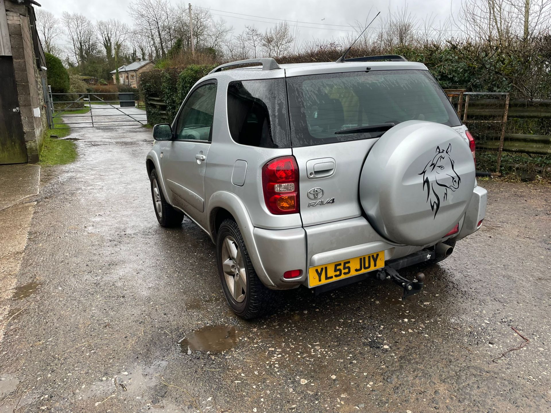 2005 TOYOTA RAV4 XT-R VVT-I SILVER ESTATE, 92K MILES, 2.0 PETROL *NO VAT* - Image 2 of 4