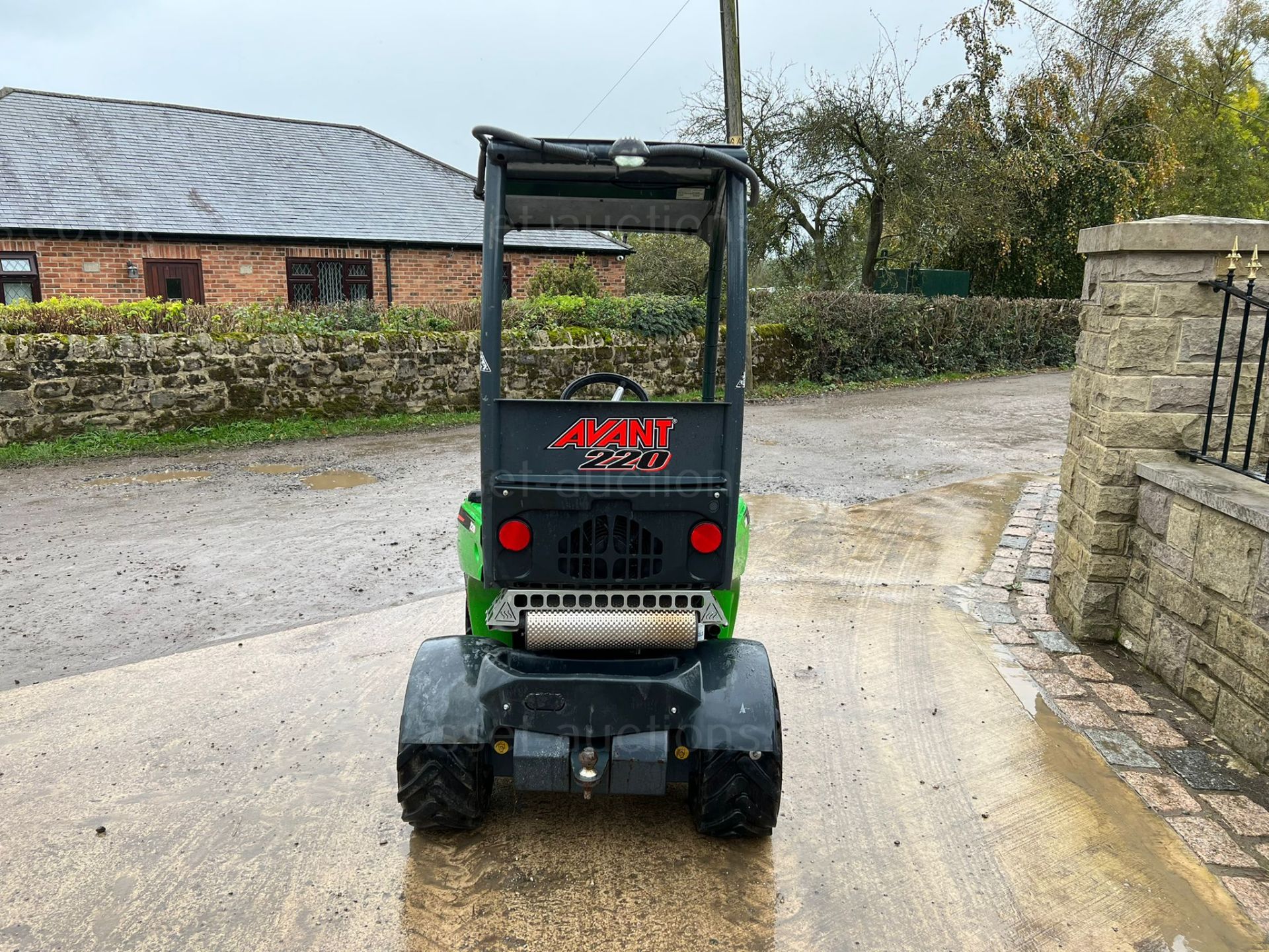 2018 AVANT 220 MULTI-FUNCTIONAL LOADER, RUNS DRIVES AND LIFTS, SHOWING A LOW 379 HOURS *PLUS VAT* - Image 7 of 14