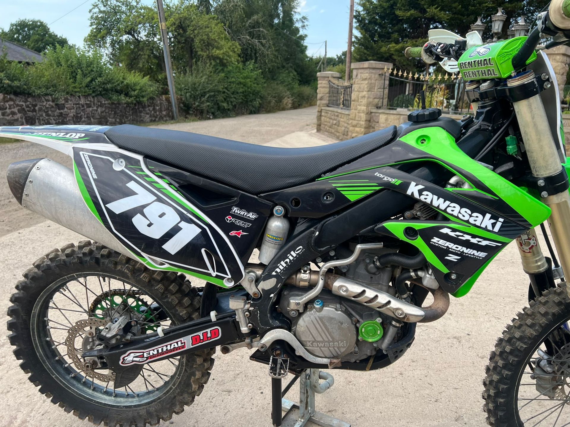 ROAD REGISTERED 2013 KAWASAKI KX450 BIKE *NO VAT* - Image 5 of 8