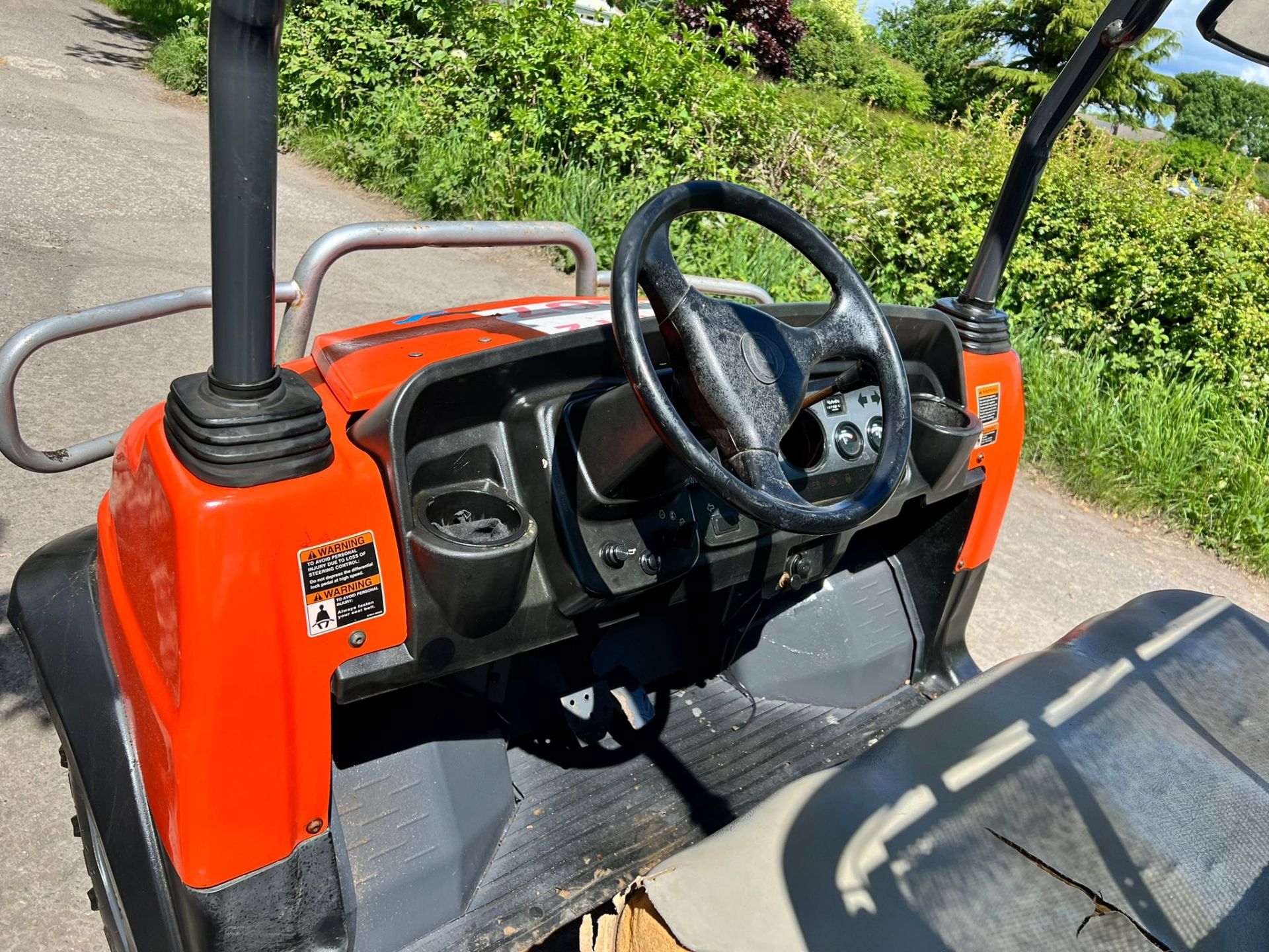 2010 KUBOTA RTV900 4WD BUGGY, RUNS AND DRIVES, LOW 1876 HOURS *PLUS VAT* - Image 7 of 13