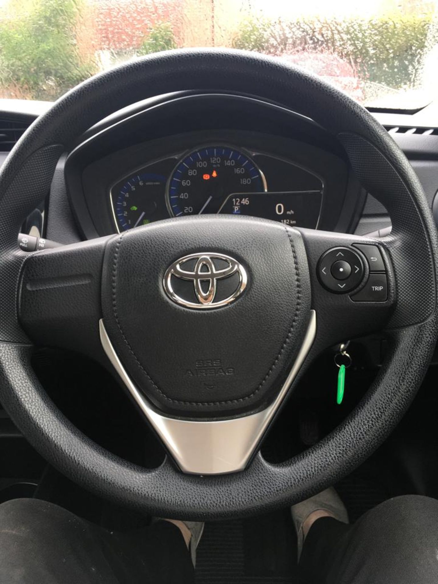 2016 TOYOTA COROLLA HYBRID *NO VAT* - Image 15 of 19