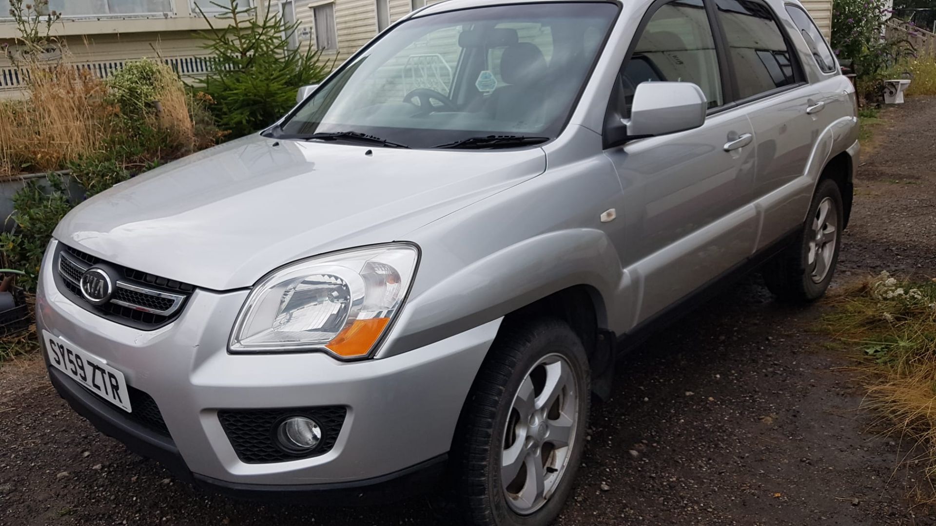 2010/59 KIA SPORTAGE TITAN CRDI SILVER ESTATE *NO VAT* - Image 3 of 13