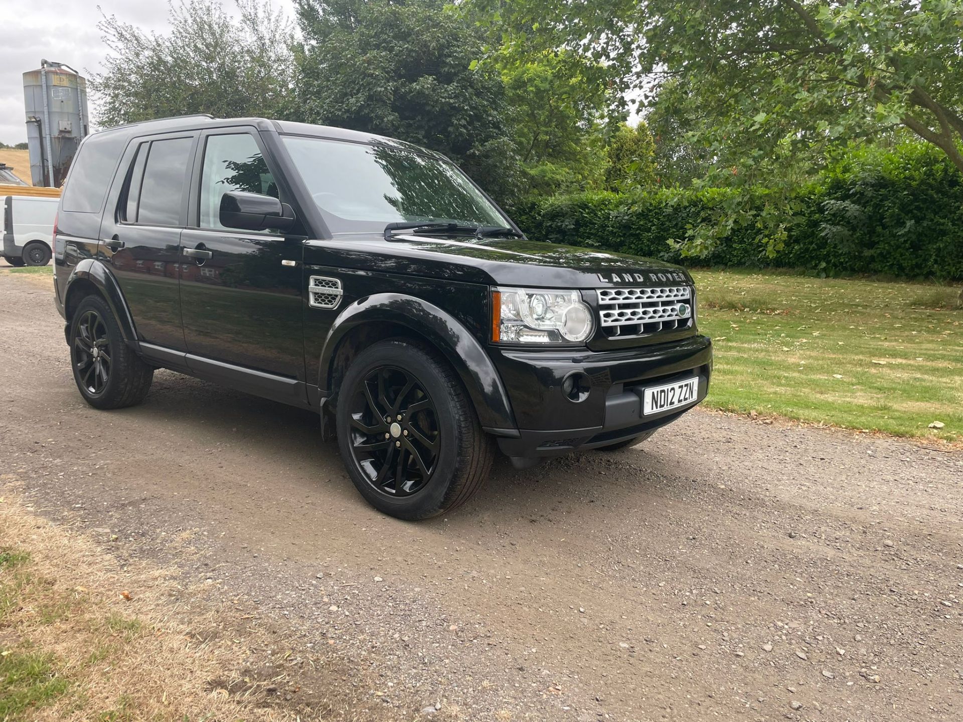 2012 LAND ROVER DISCOVERY HSE SDV6 AUTO BLACK ESTATE *NO VAT* - Image 2 of 14