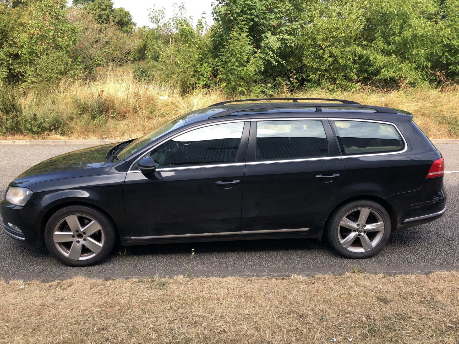 2011 VOLKSWAGEN PASSAT SE BLUEMOTION TECH TDI BLACK ESTATE *NO VAT* - Image 6 of 9