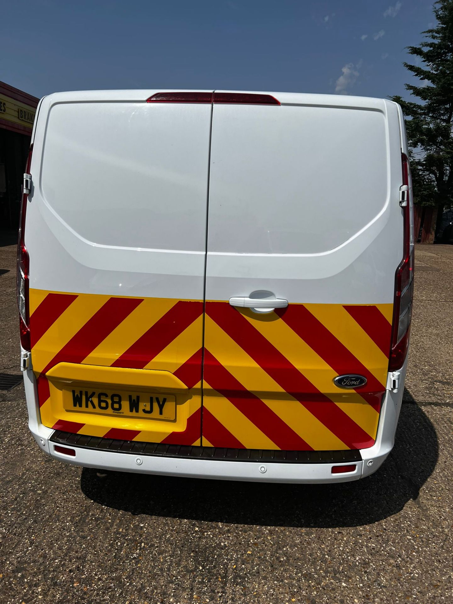 2018/68 FORD TRANSIT CUSTOM 280 LIMITED WHITE PANEL VAN *PLUS VAT* - Image 13 of 22