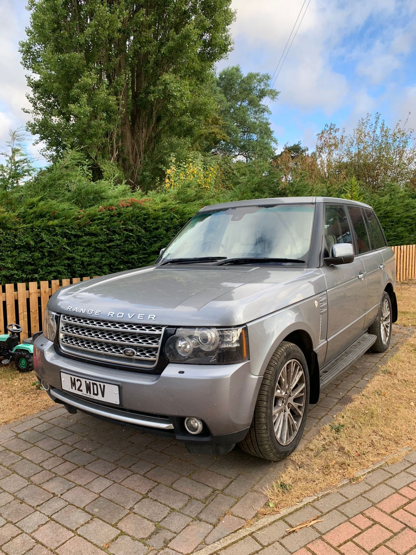 2012 LAND ROVER RANGE ROVER WESTMINSTER TDV8 A GREY ESTATE *NO VAT*