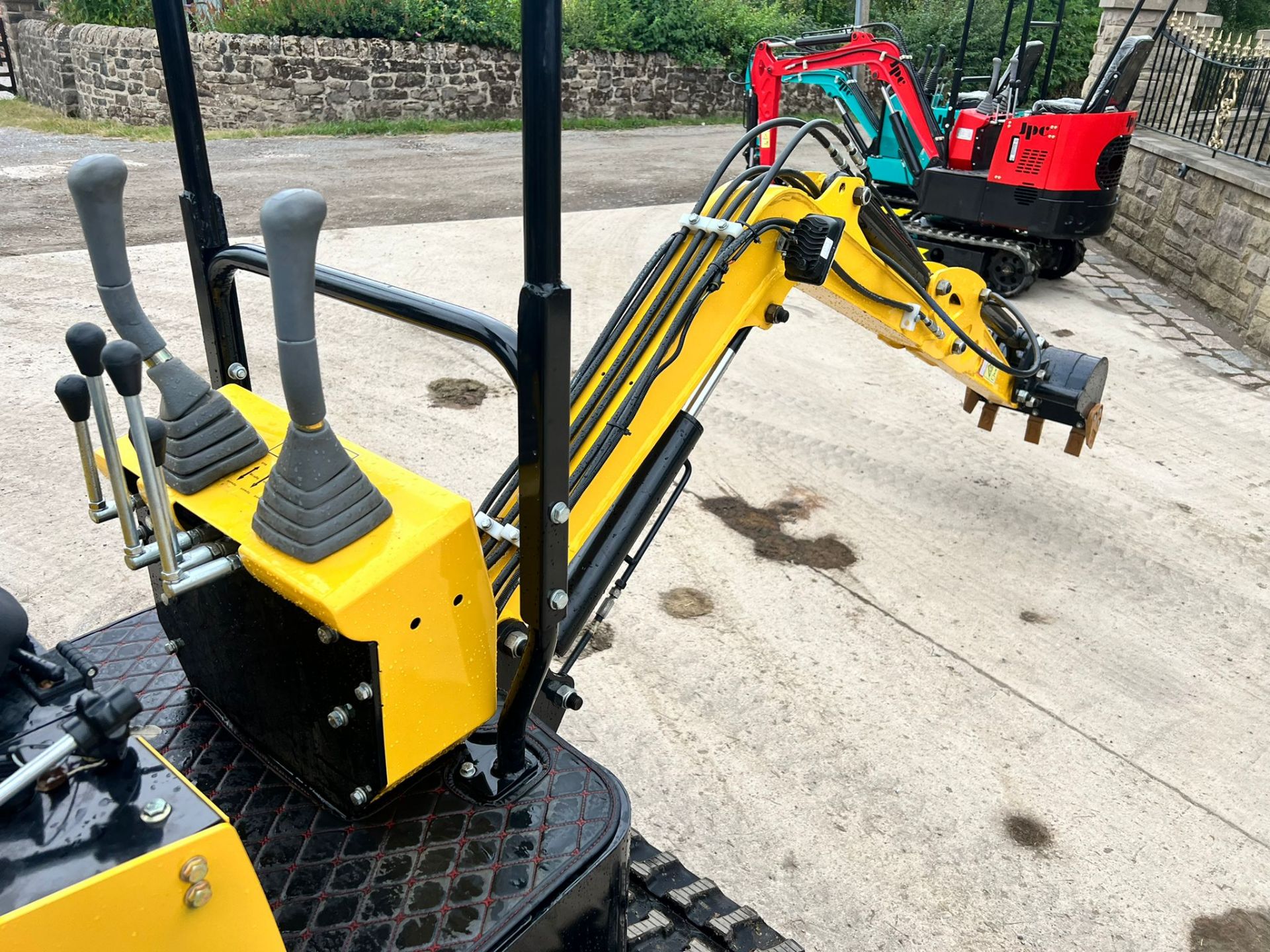 New And Unused JPC HT12 1 Ton Mini Digger *PLUS VAT* - Image 5 of 8