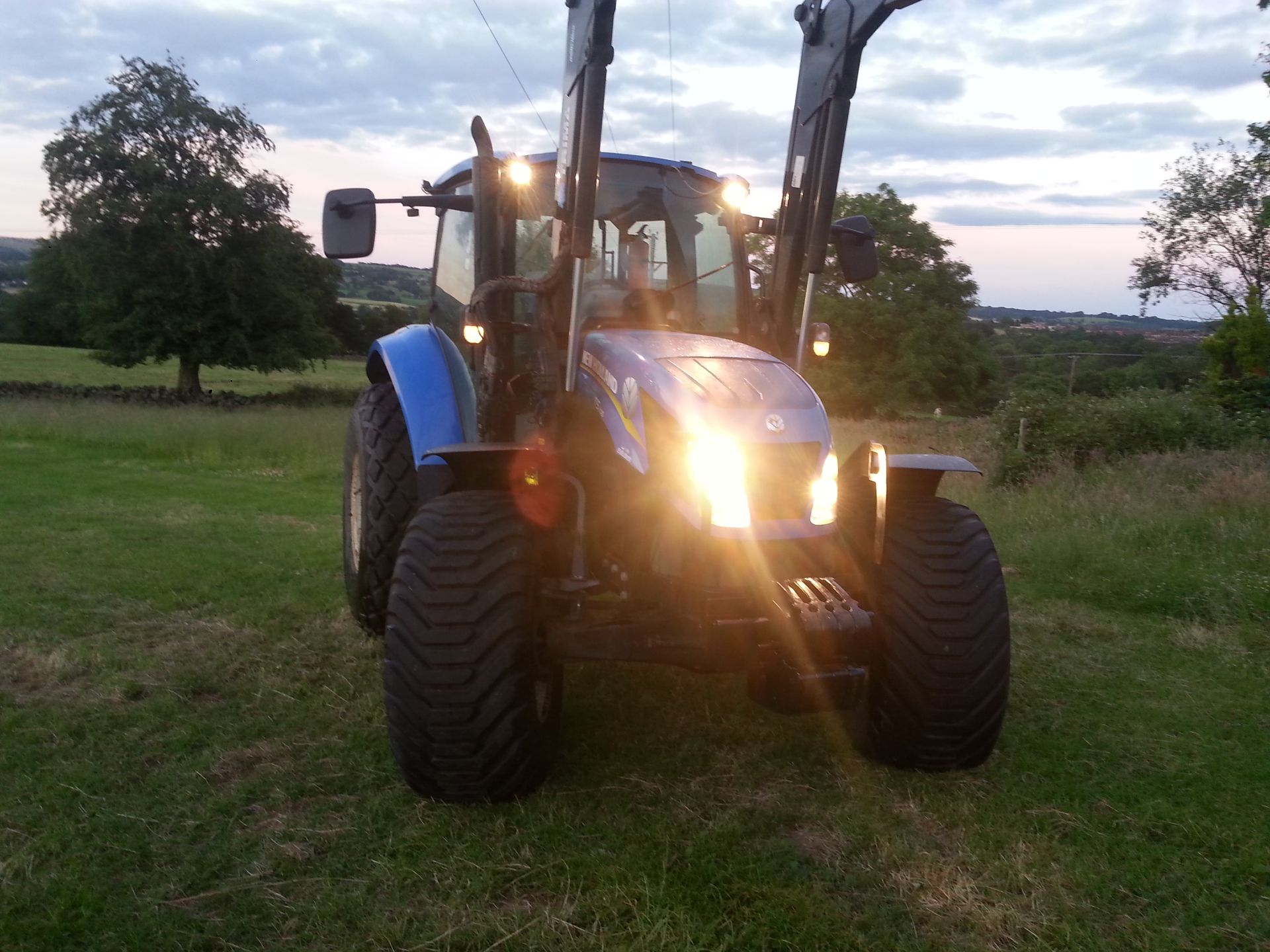 NEW HOLLAND T5.105 TRACTOR, 63 PLATE, 4WD, 6460 HOURS WARRANTED *PLUS VAT* - Image 8 of 11