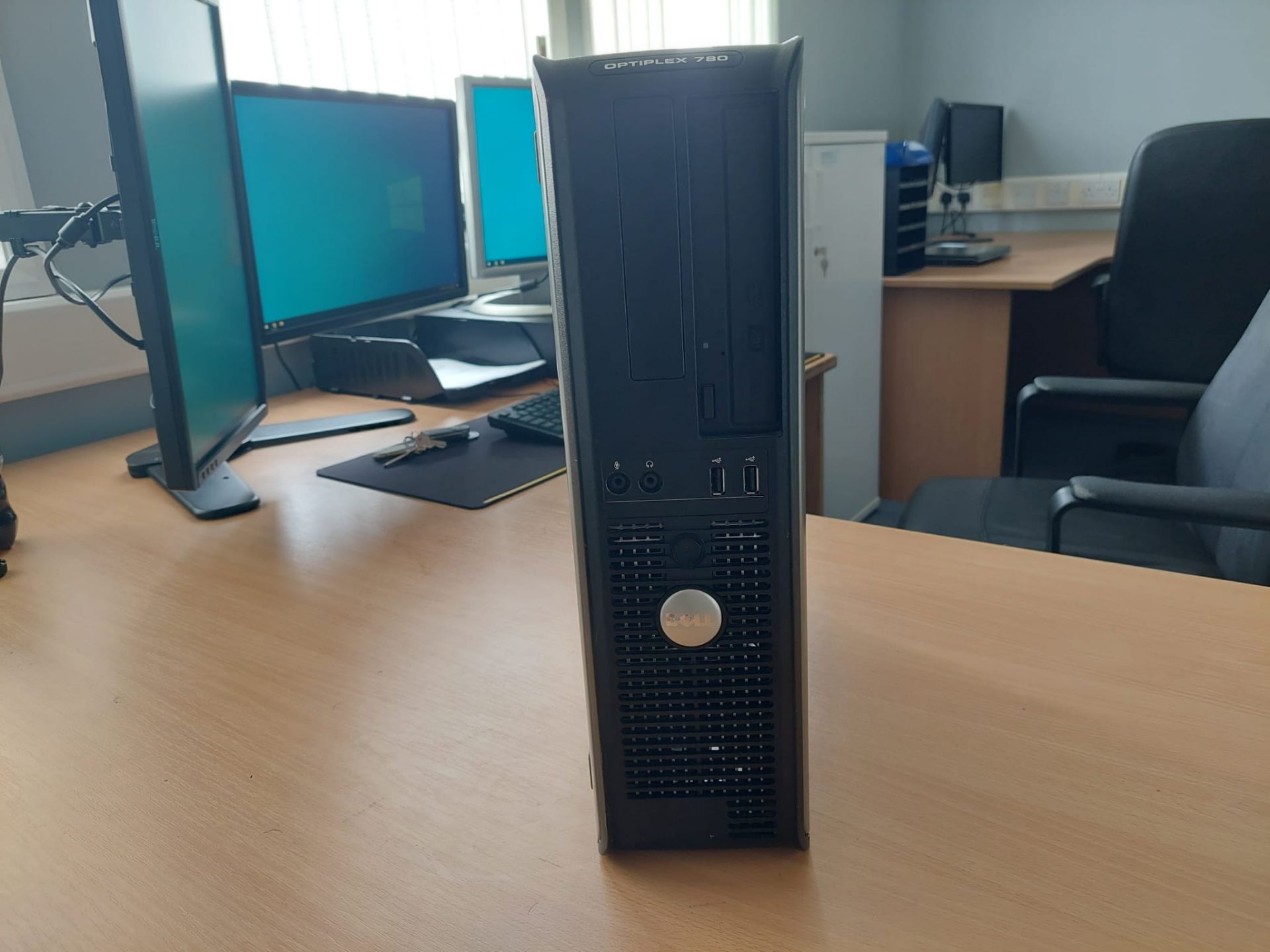 Dell Optiplex 780 Desktop PC w/ Intel Core 2 Quad Q6600 *NO VAT* - Image 2 of 17